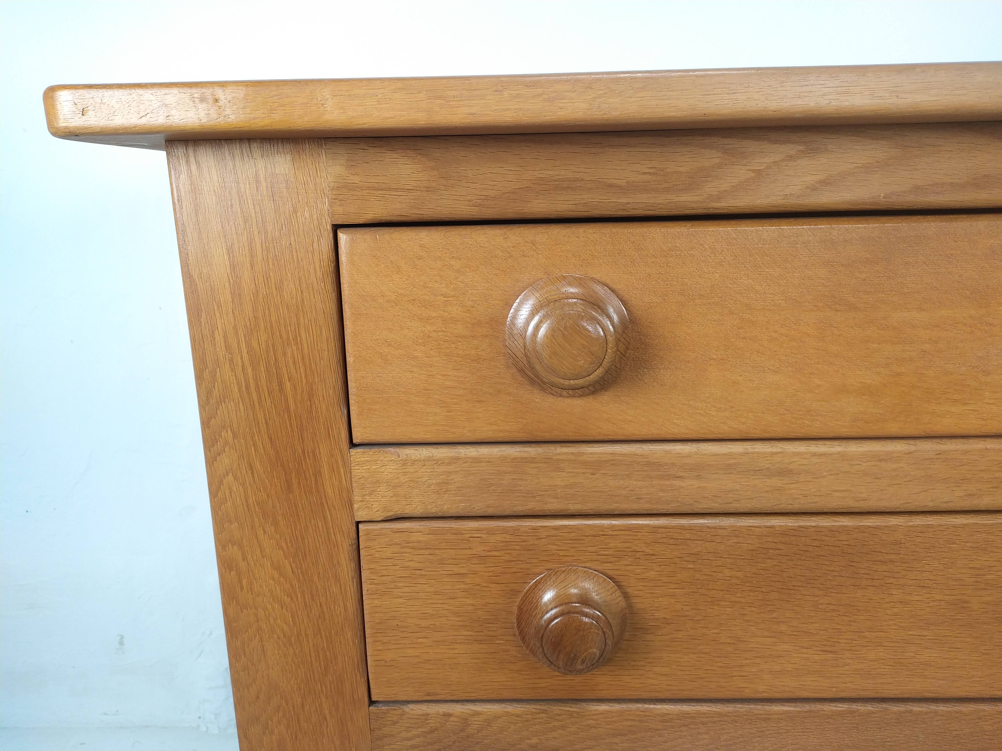 Vintage oak chest of drawers