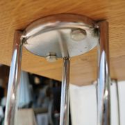 Serving table