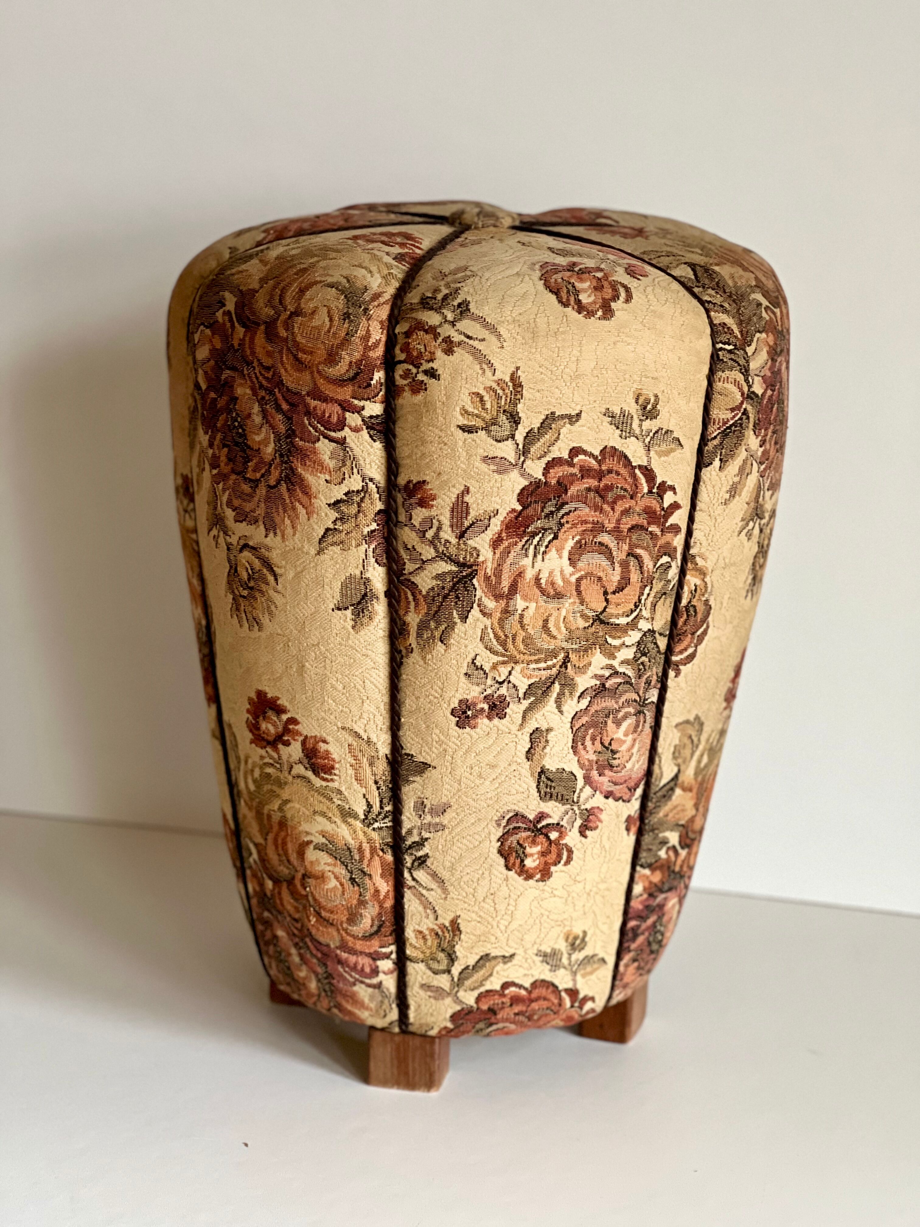 Tabouret de Jindrich Halabala, 1930'