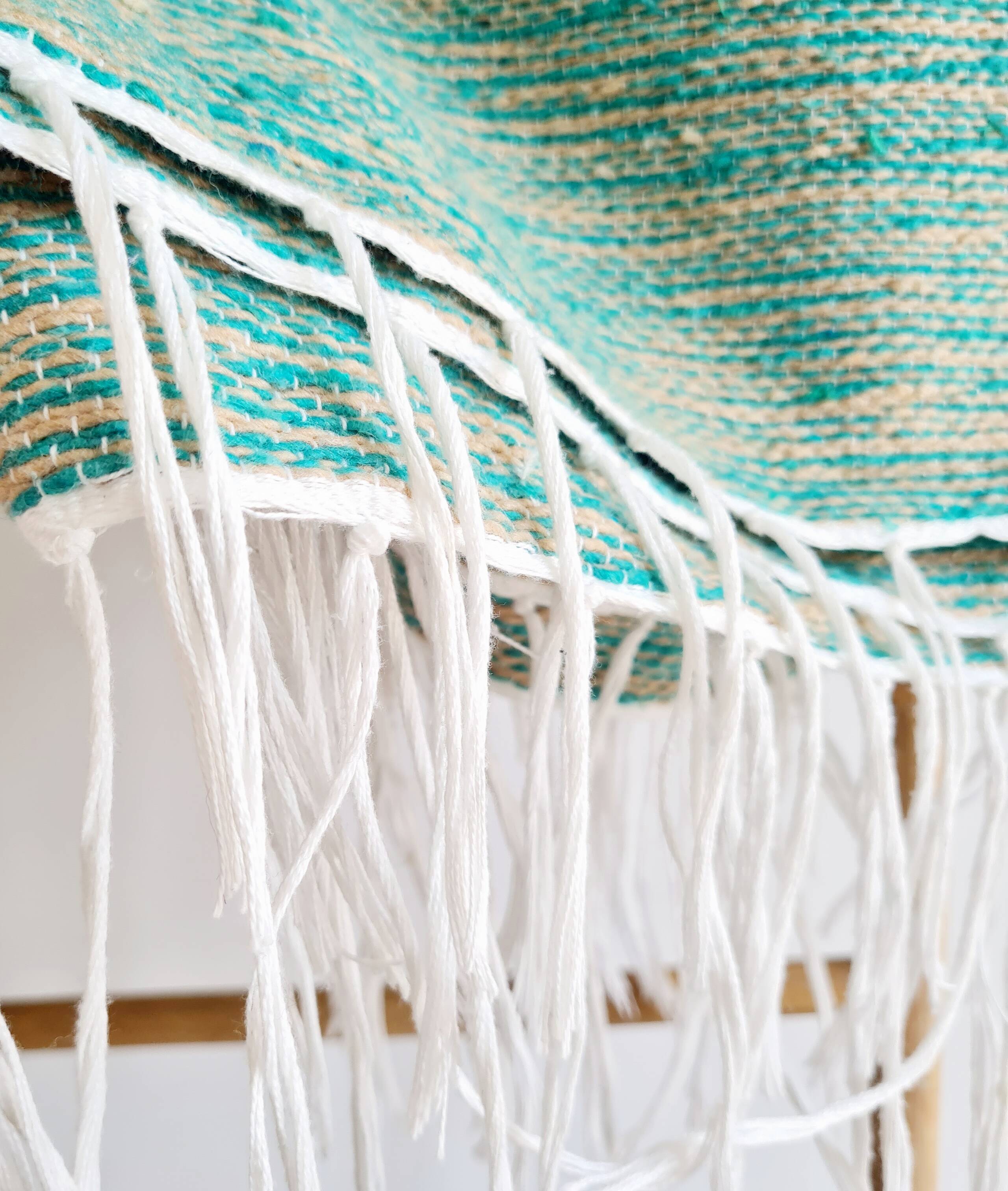 Handwoven green plaid with fine striped linen - fine fringes