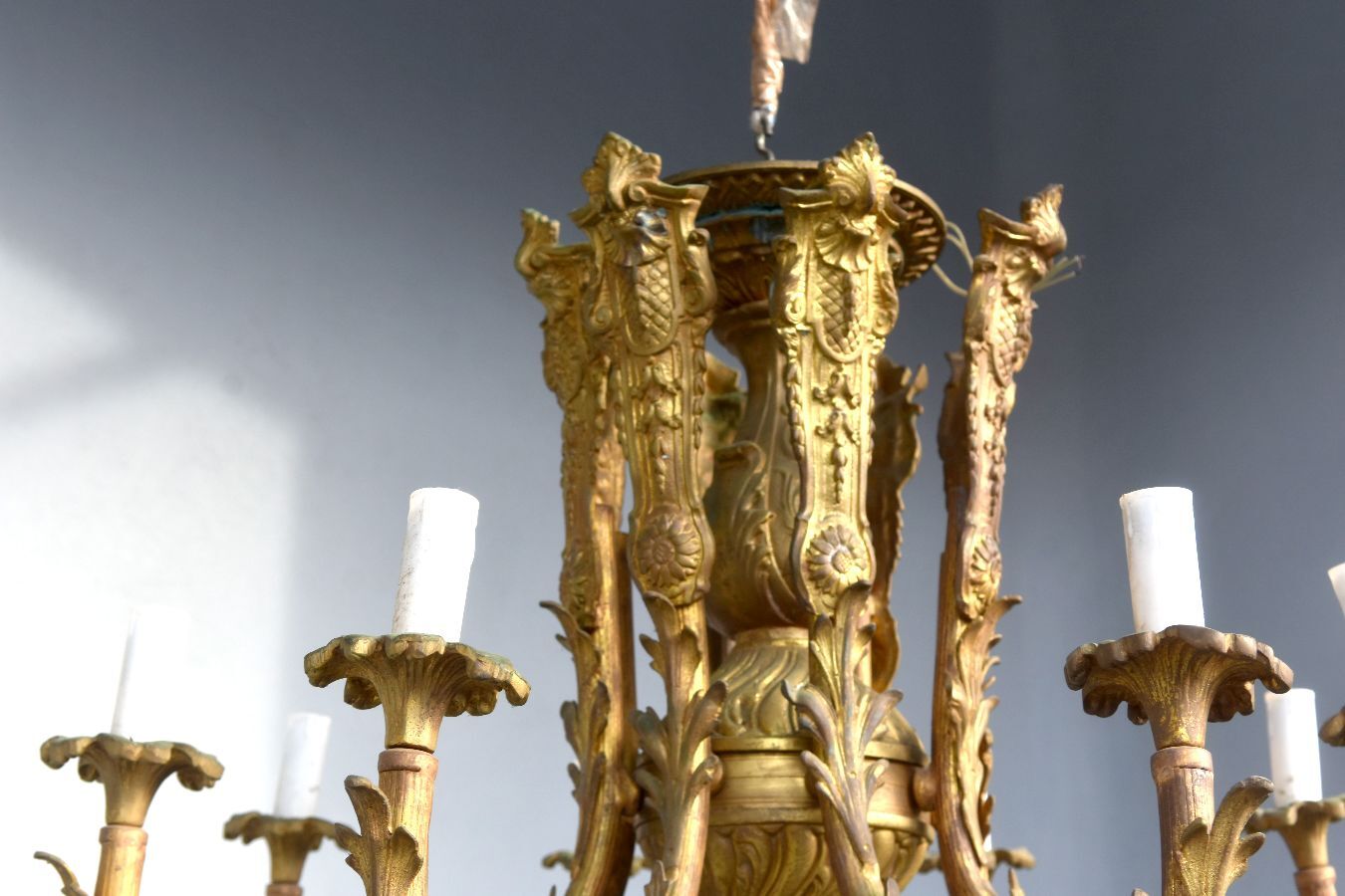 Pair of Louis XV style chandeliers golden bronze 36 lights