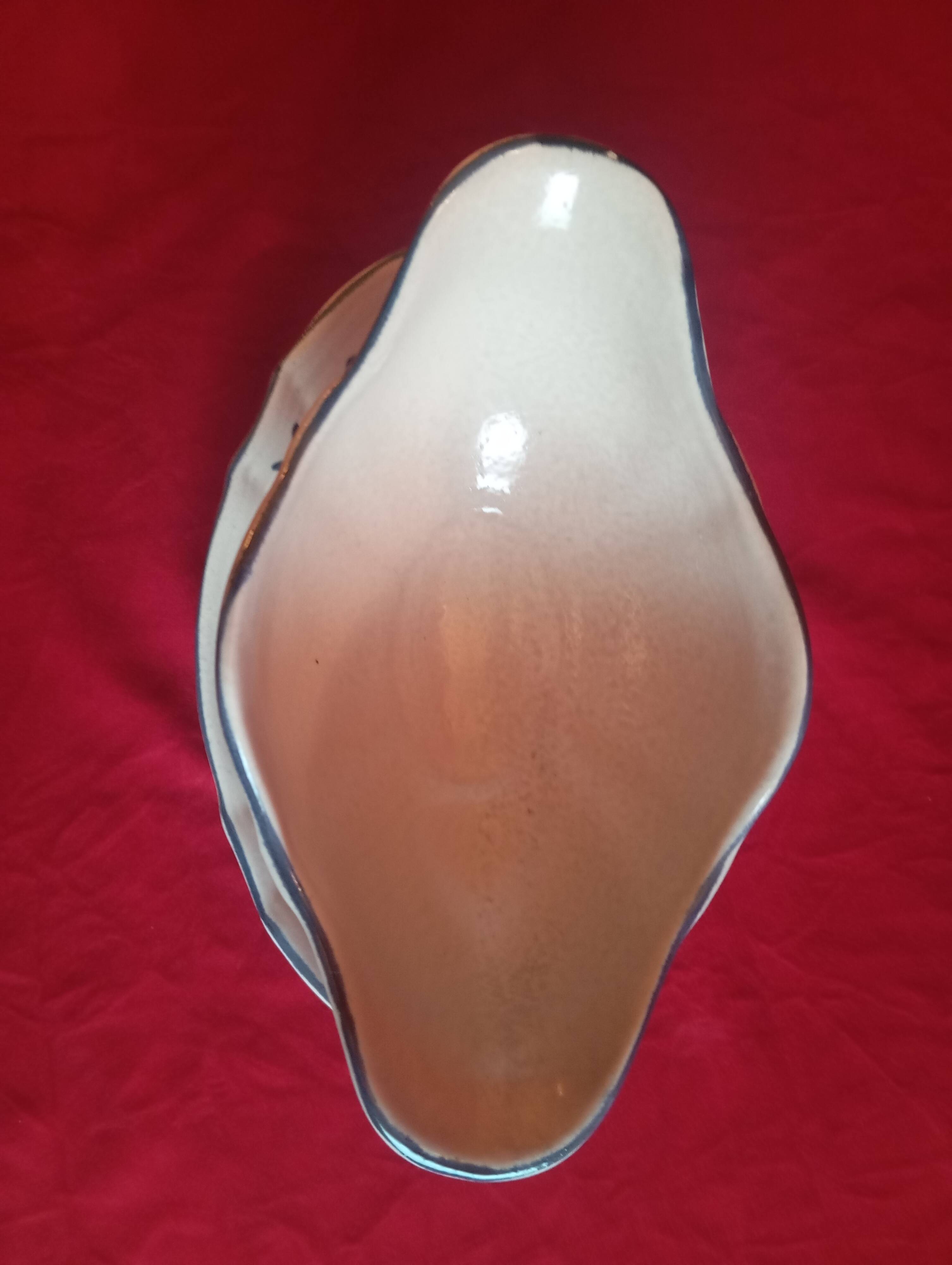 Saucière en faïence de Pornic modèle "Stuart"