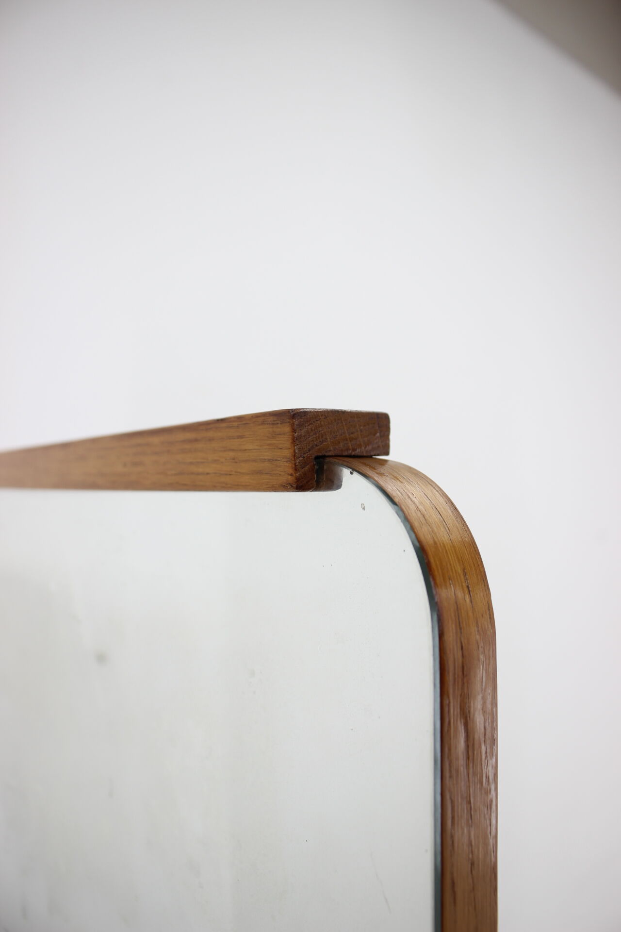 Miroir en chêne années 1950 Tchécoslovaquie 167x95cm