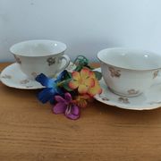 Déjeuners anciens en porcelaine