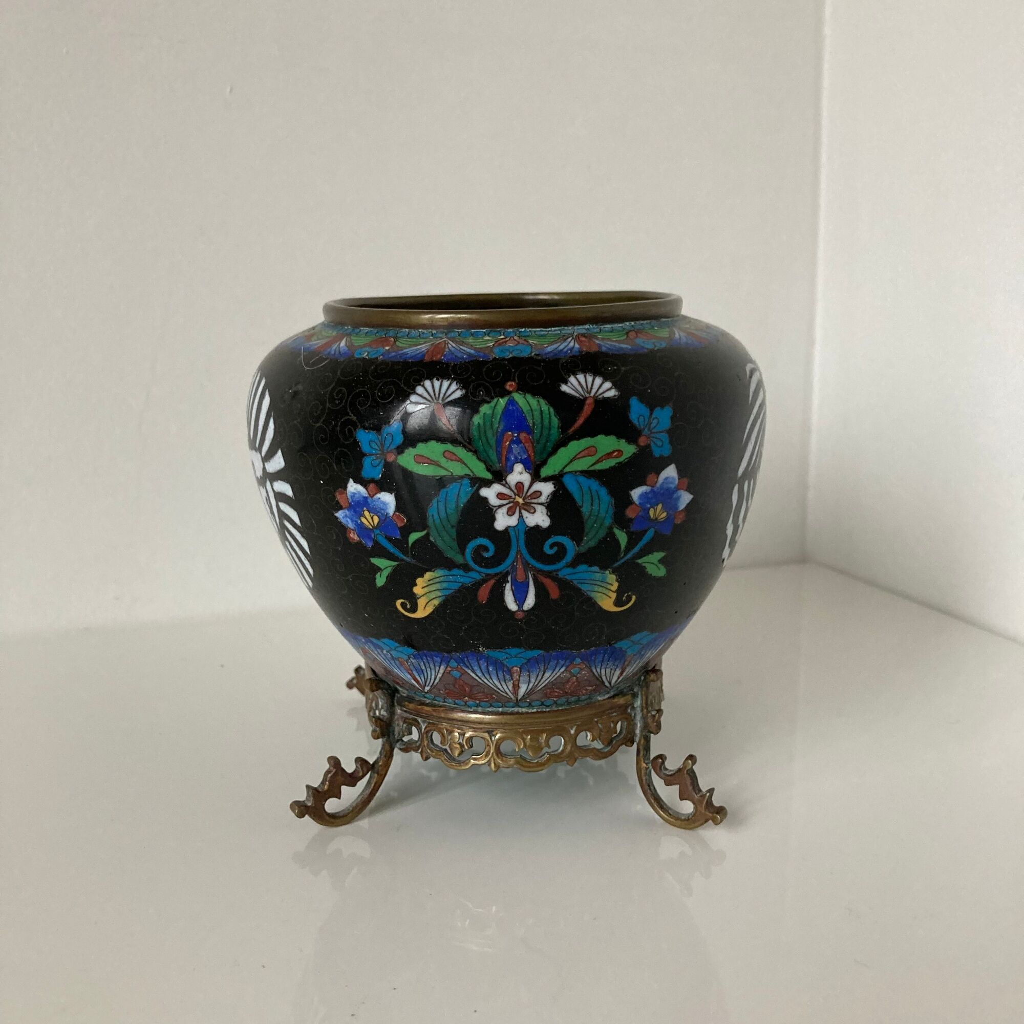 Beautiful planter in copper and polychrome cloisonné enamels Meiji period around 1900