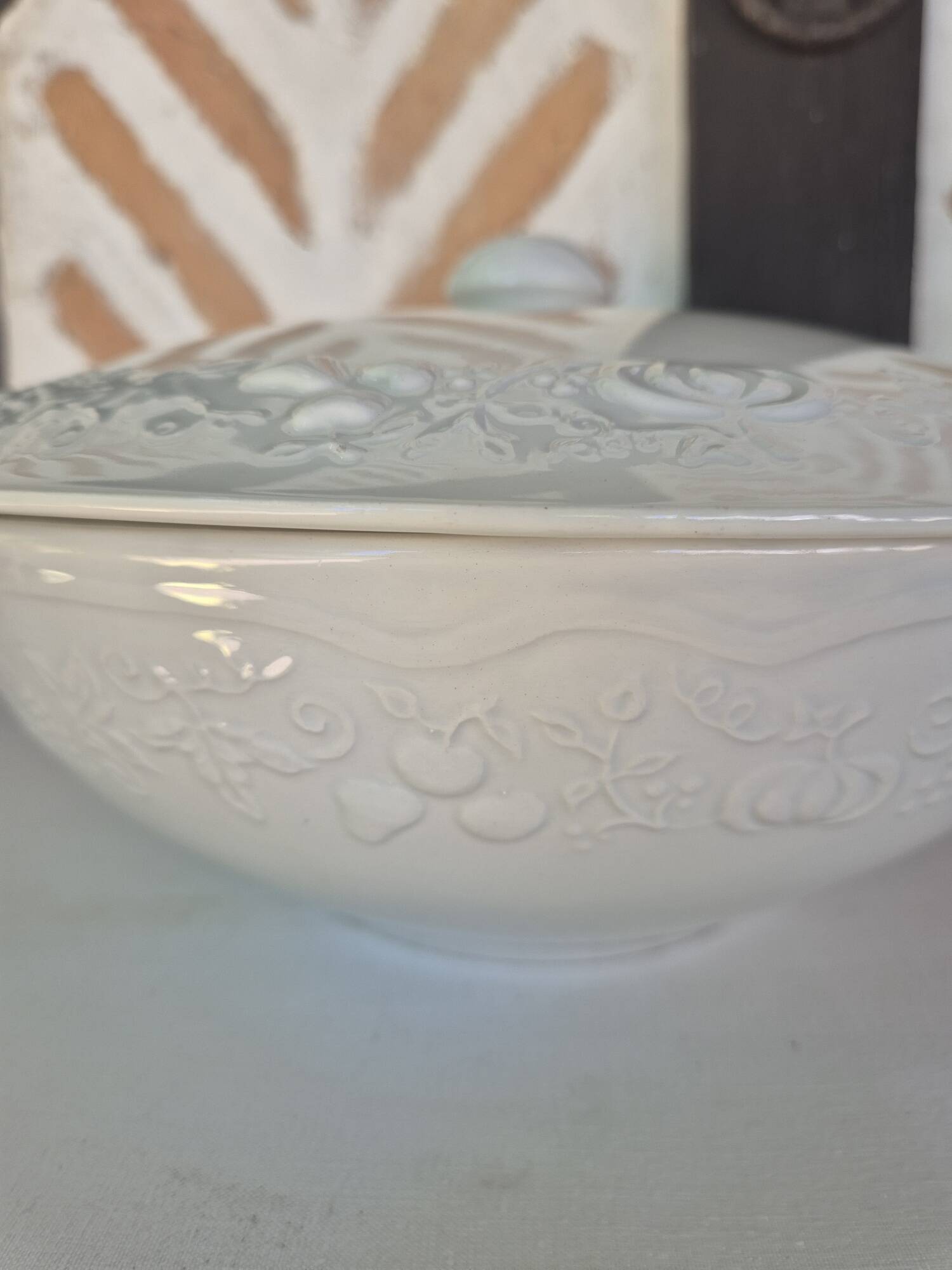 Digoin Sarreguemines white soup tureen