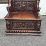 Banc coffre style Henri II en noyer