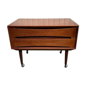 Commode sur roues