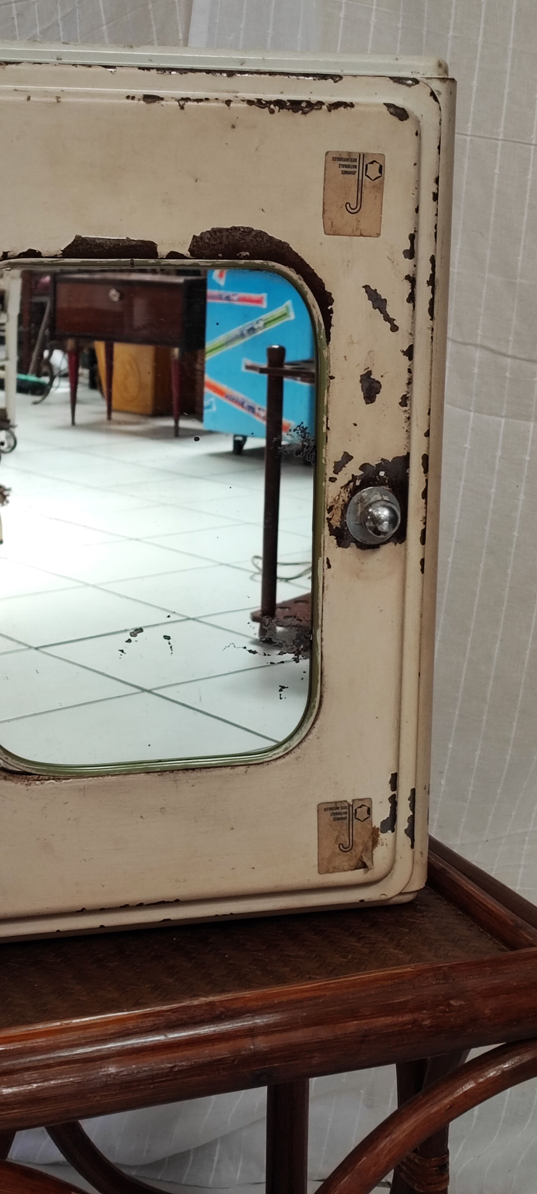 Metal medicine cabinet mirror