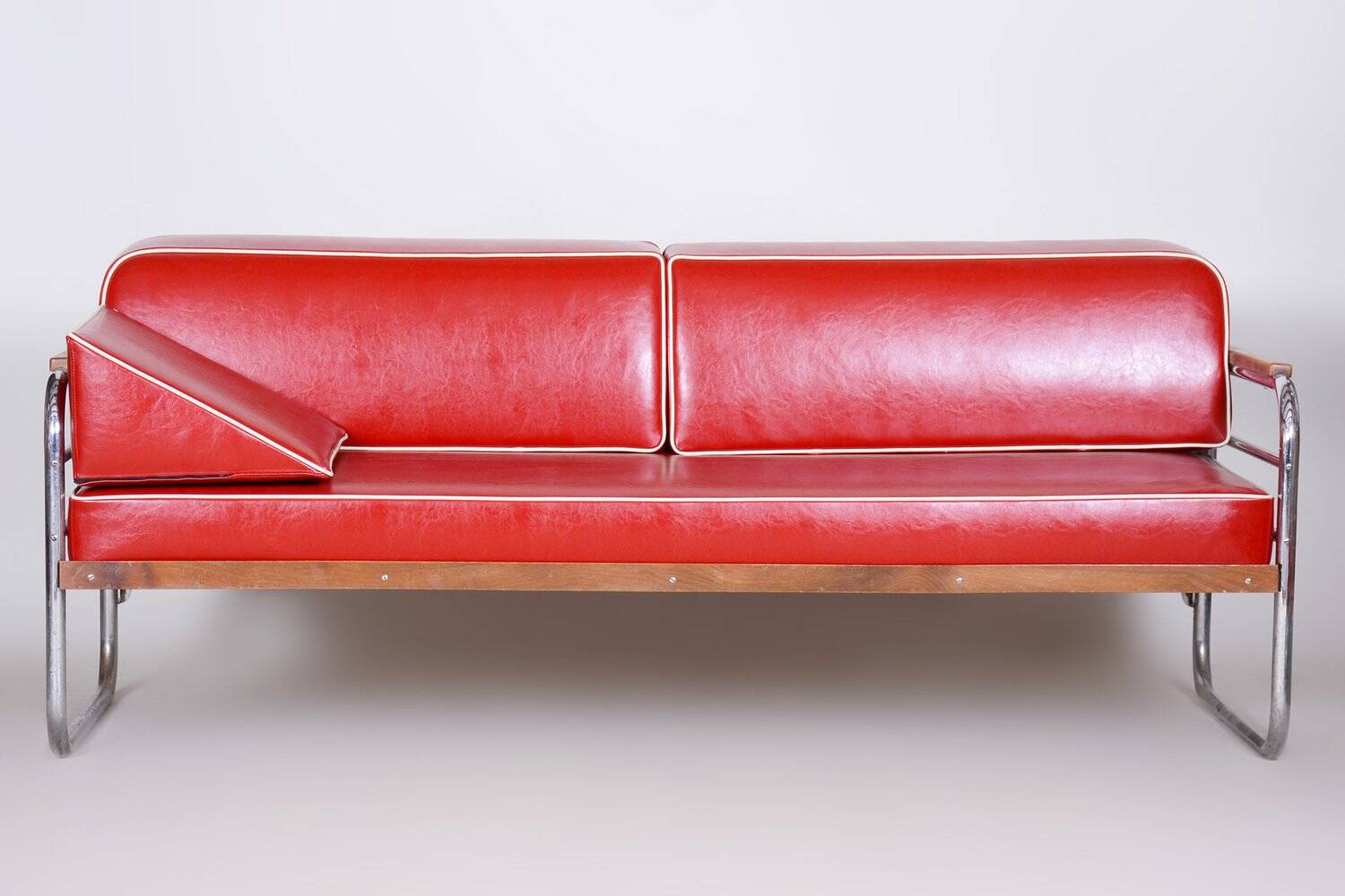 Bauhaus Sofa in Beech & Leather attributed to Thonet, 1930s