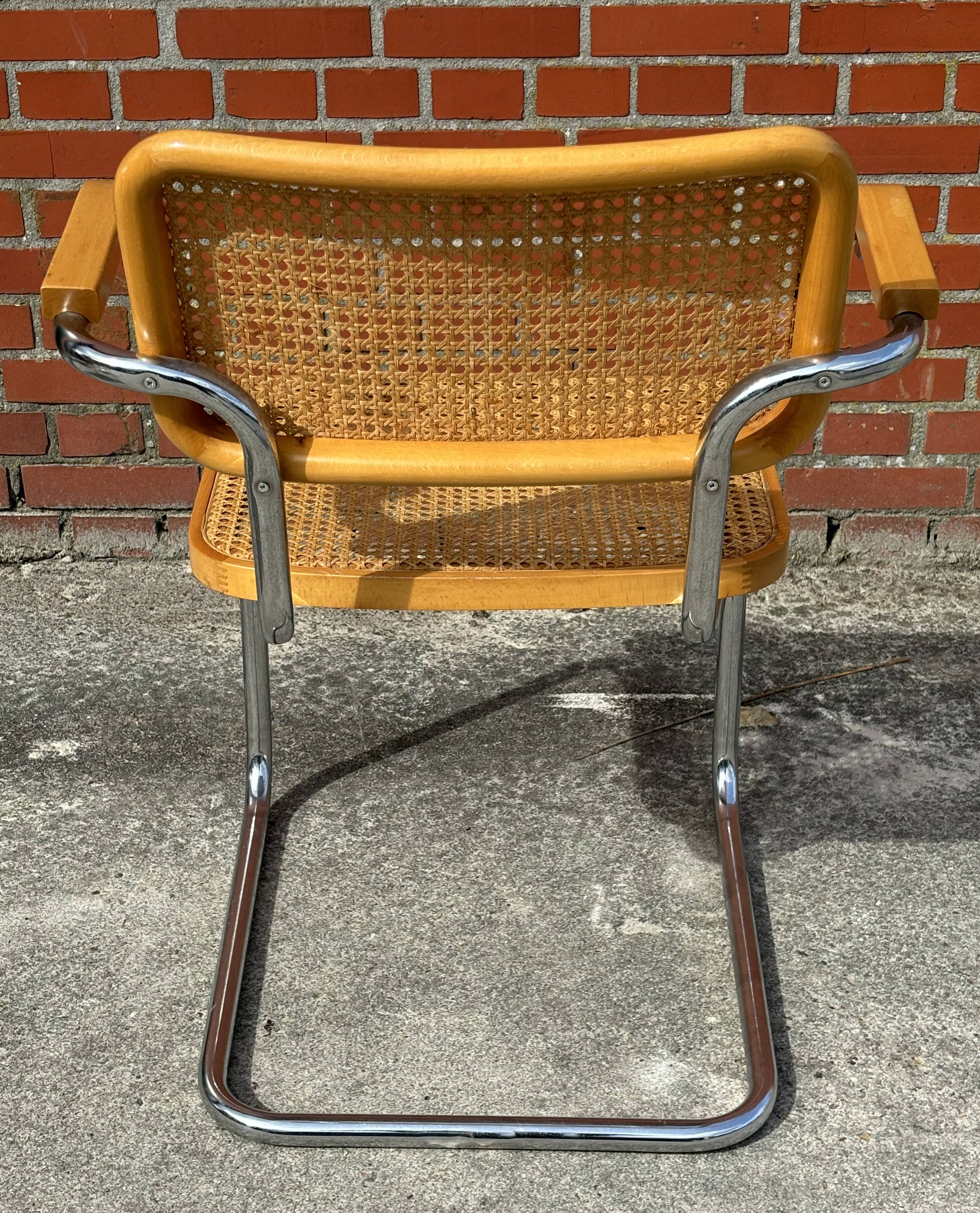 Set of 4 Cesca chairs model B64 with armrests Cesca Marcel breuer design