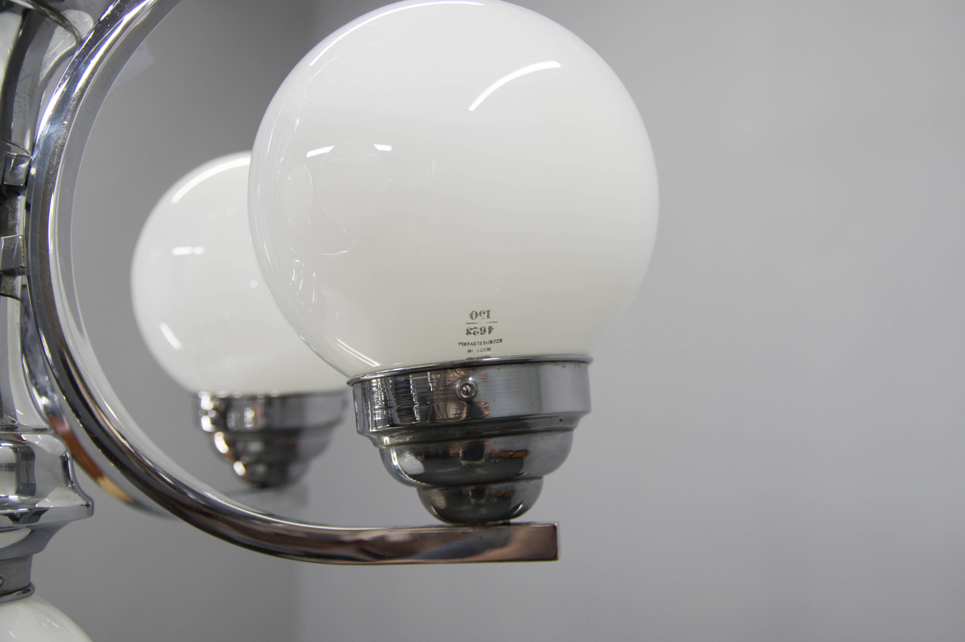 Big Art Deco 6-flamming Chrome and Glass Chandelier, 1930s