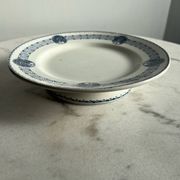 Presentation dish of the compote type Mireille St Amand
