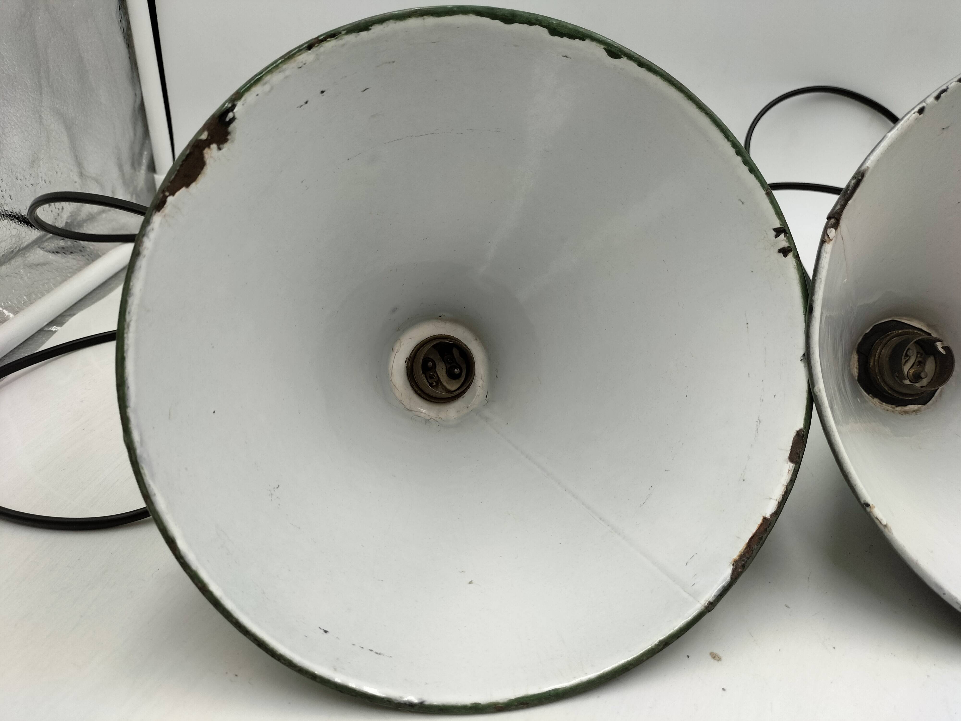 Industrial pendant lights