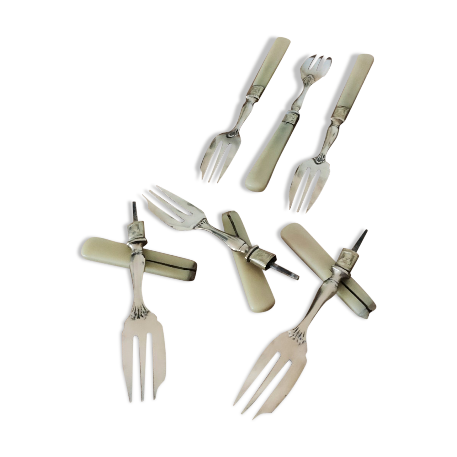6 dessert forks