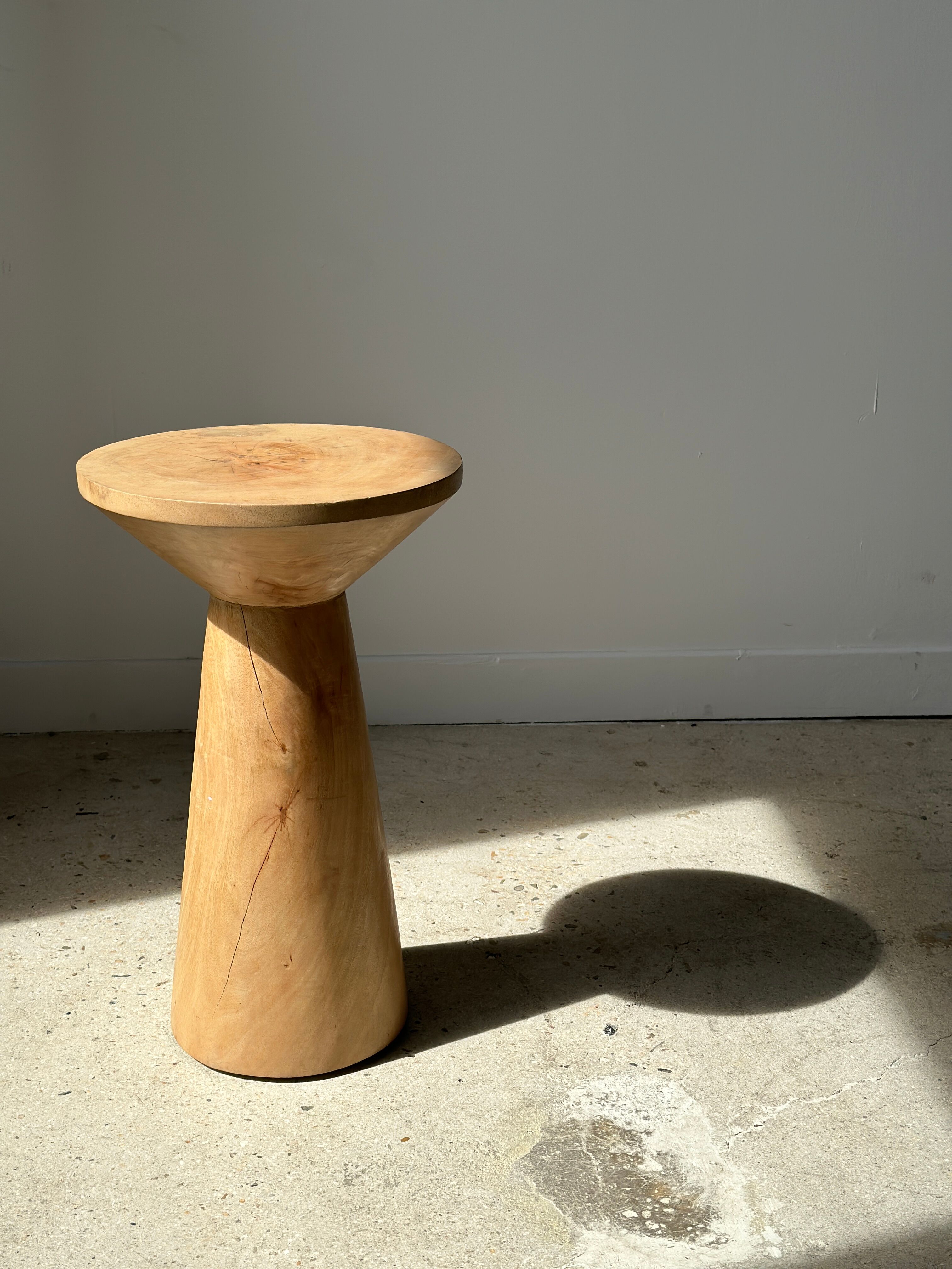 Side table, end of sofa in natural mango monoxyl conical tray H:50cm