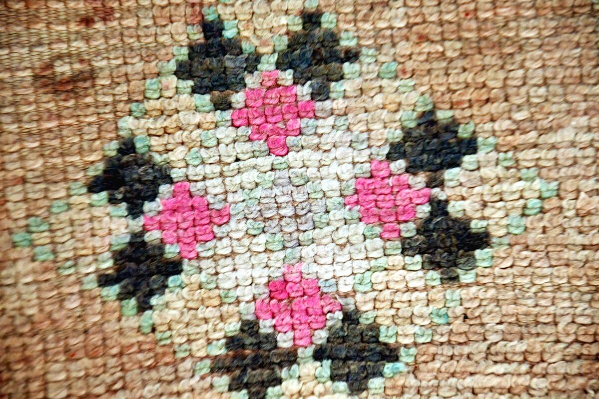 Boujaad vintage Moroccan Berber rug 245 x 155 cm