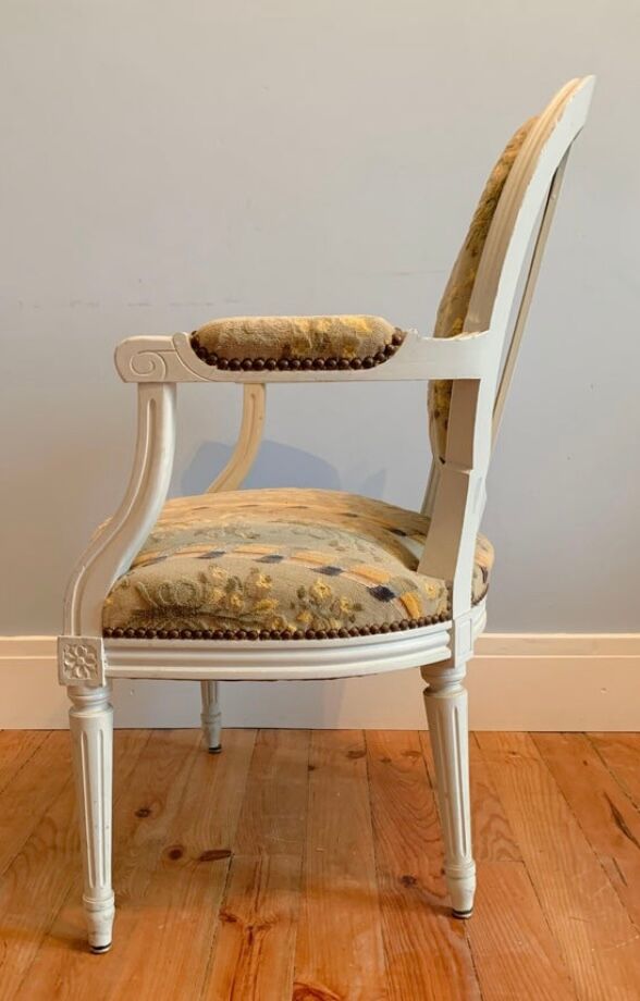 Chair and armchair medallion, Louis XVI style, circa 1950