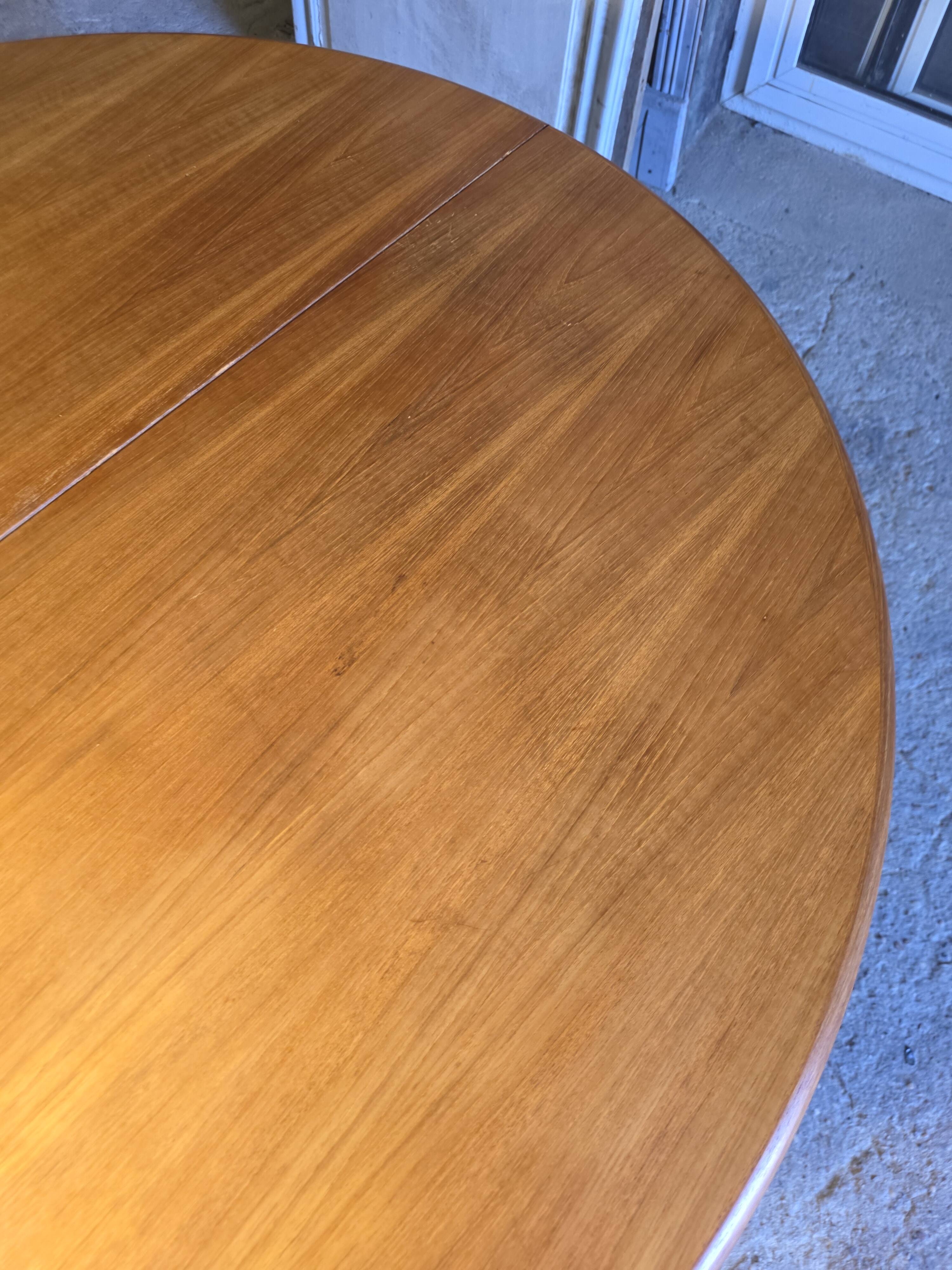 Table extensible Baumann en teck des années 60, (2 rallonges)