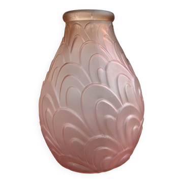 Art Deco vase, frosted moulded glass from the 1930s.