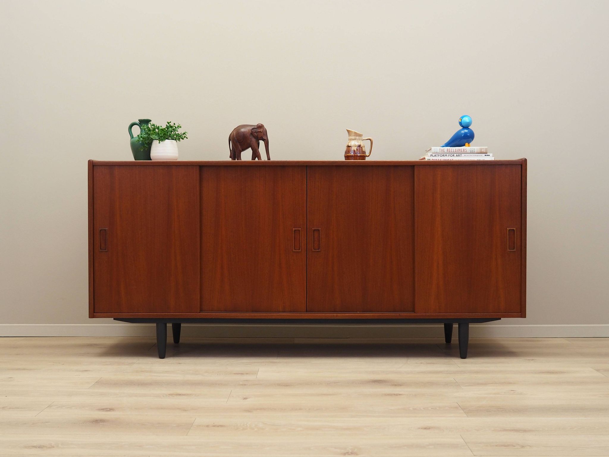 Buffet danois en teck production Westergaard, années 1970