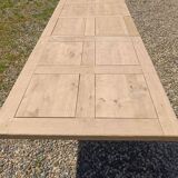 Farm table