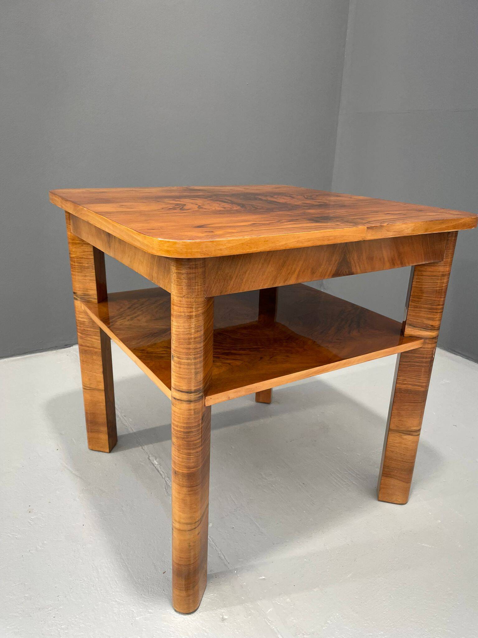 Table basse Art déco à deux niveaux en chêne massif, années 1930