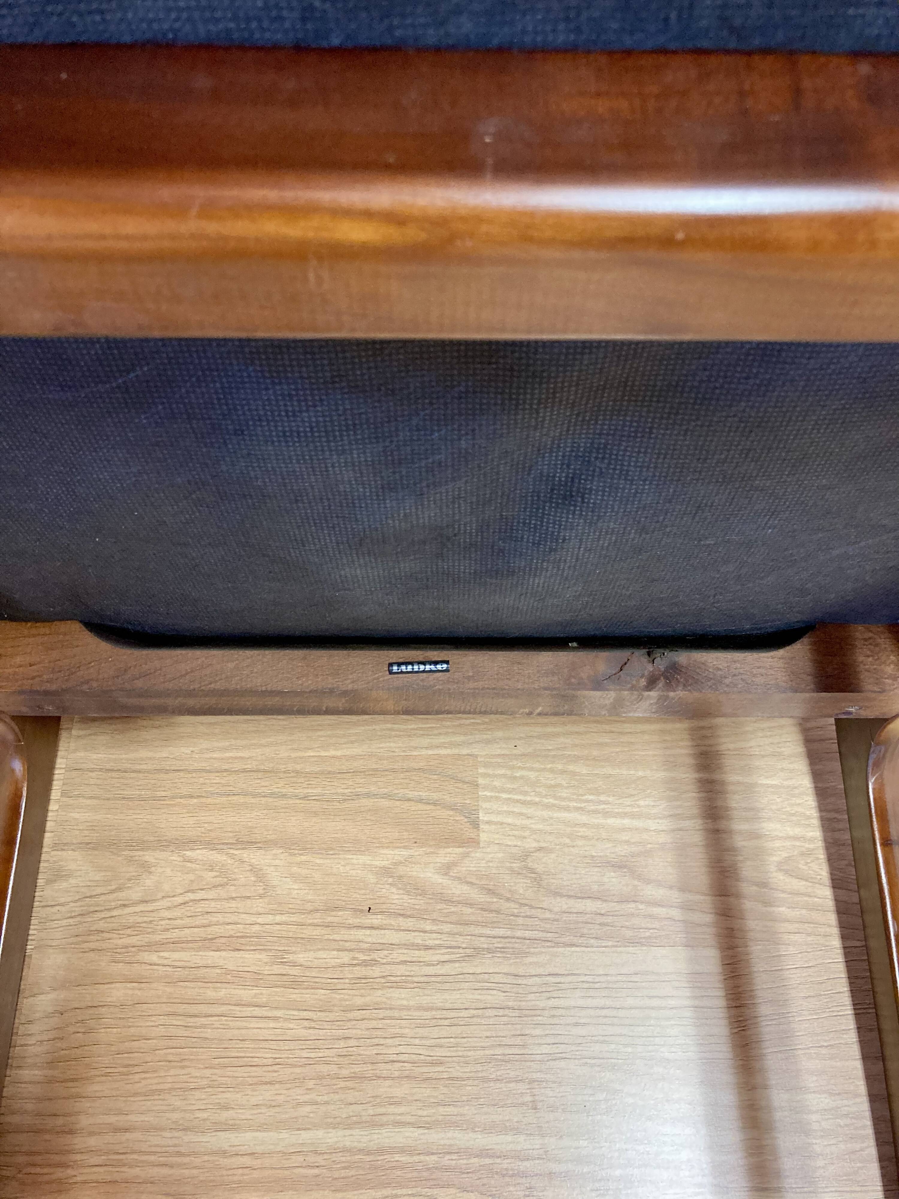 FAUTEUIL CUIR "DESIGN 1960".
