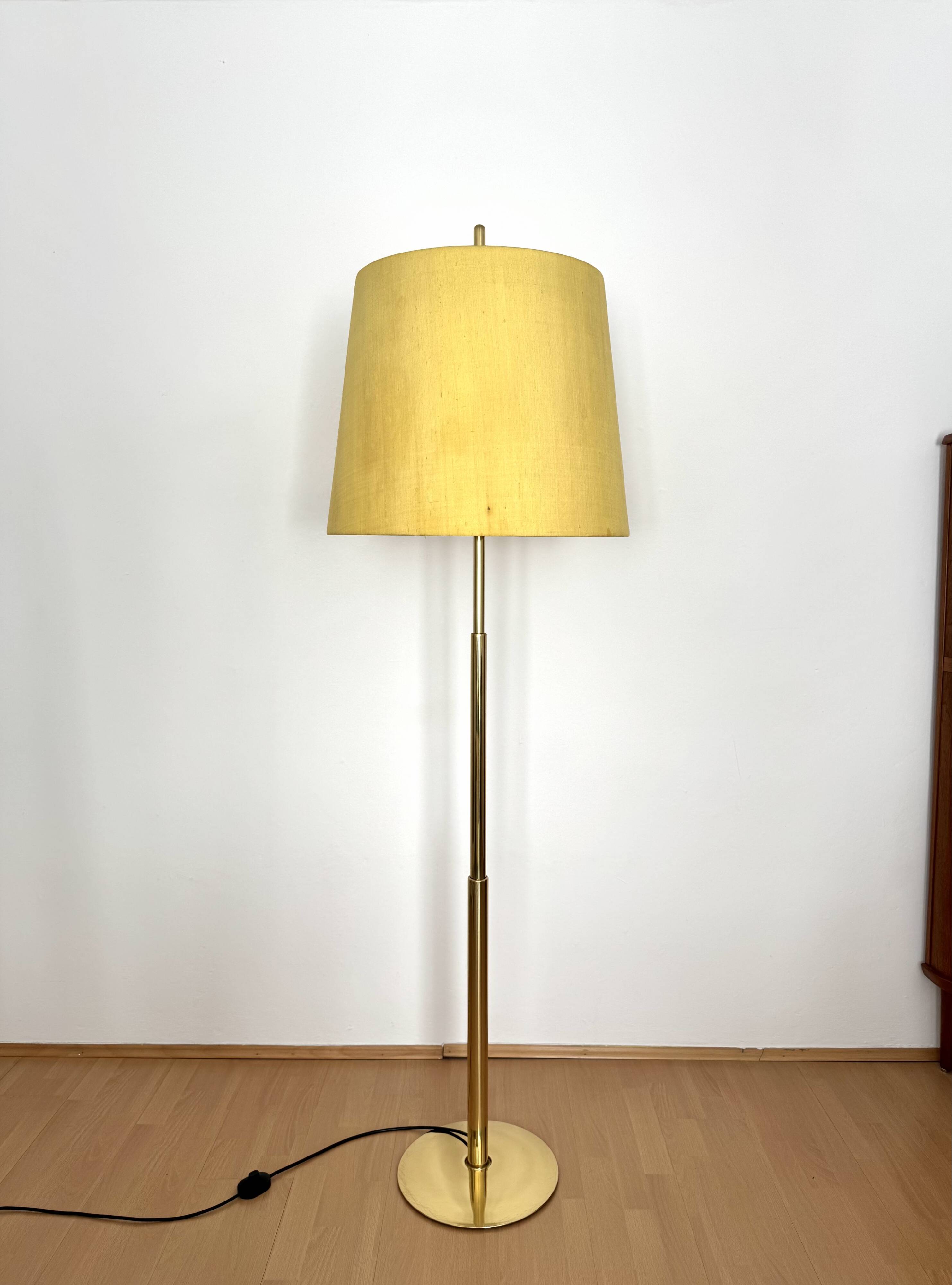 Adjustable Brass Telescope Floor Lamp by Ingo Maurer for Design M