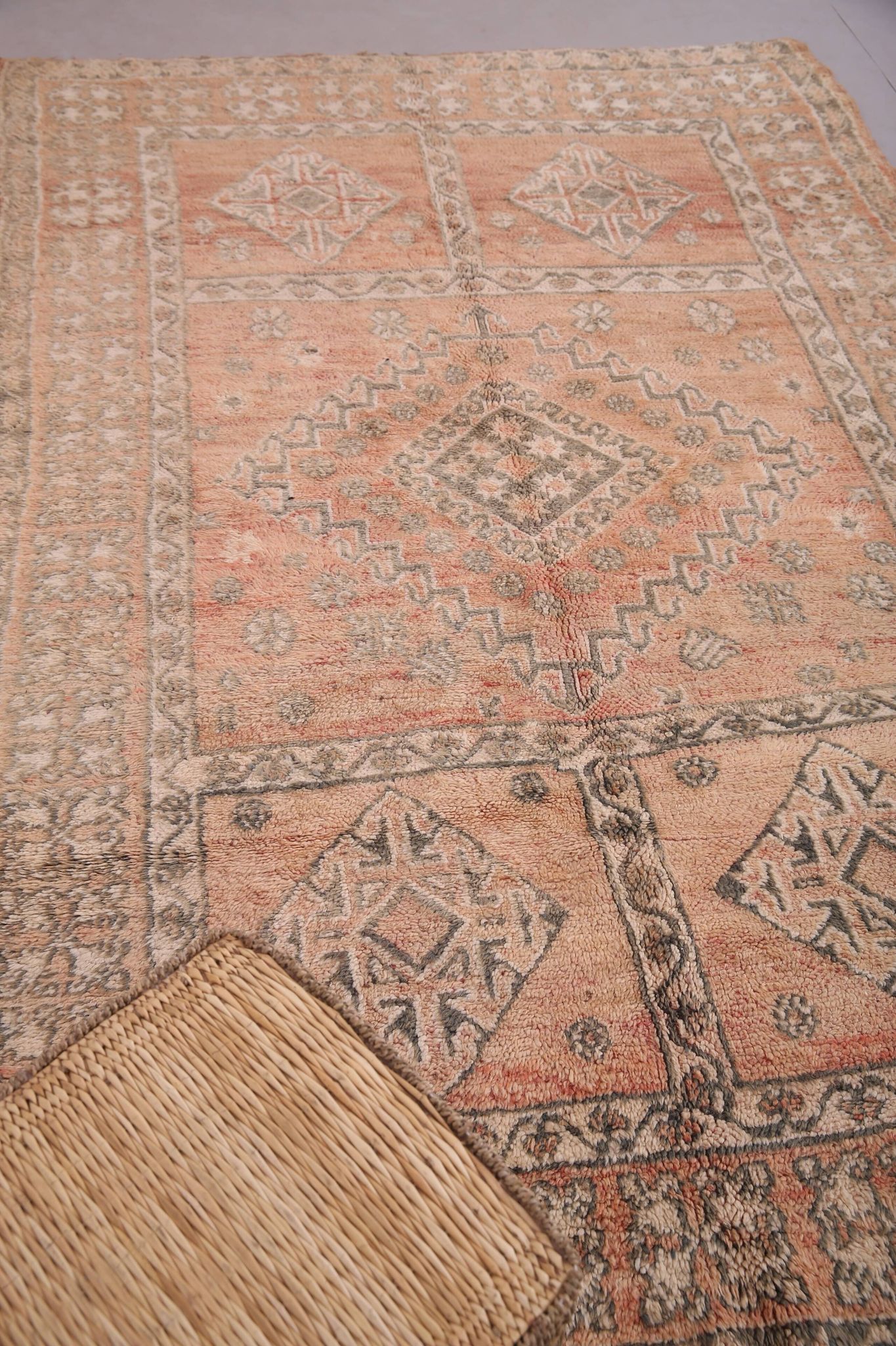 Peach Vintage Moroccan Rug 164 x 266 cm, Berber Wool Rug, Handmade Boho Rug