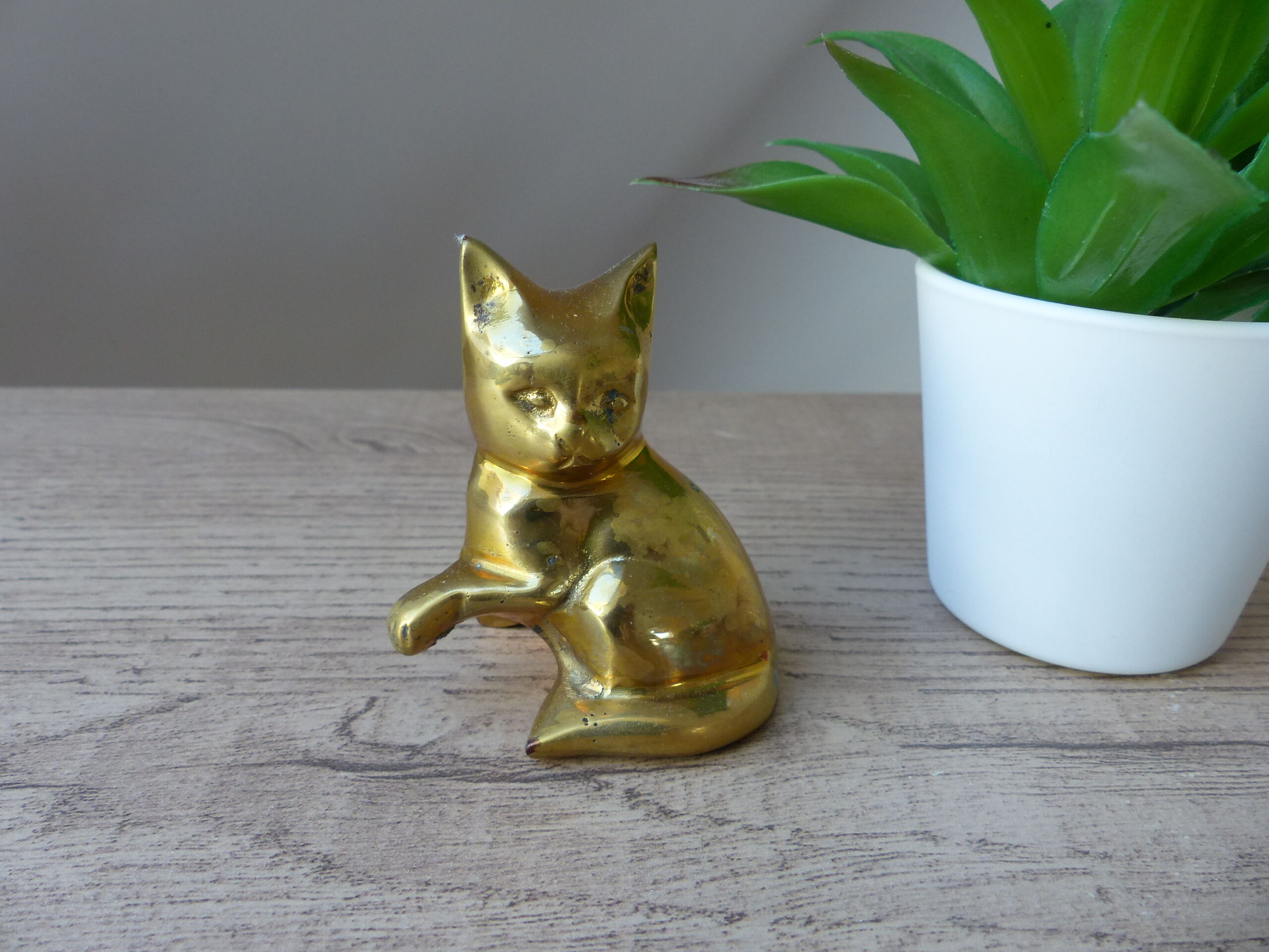 Vintage brass cat figure