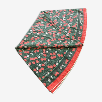 Vintage spring round cotton tablecloth. Patterns "strawberries and flowers"