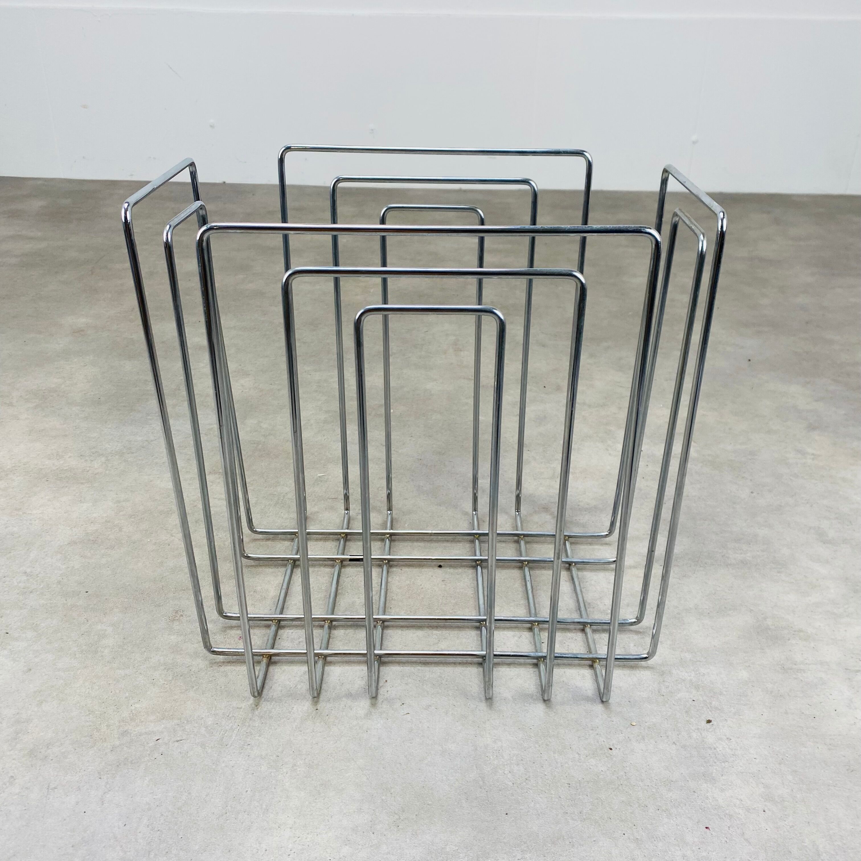 Willi Glaeser chromed metal magazine holder for TMP 80s