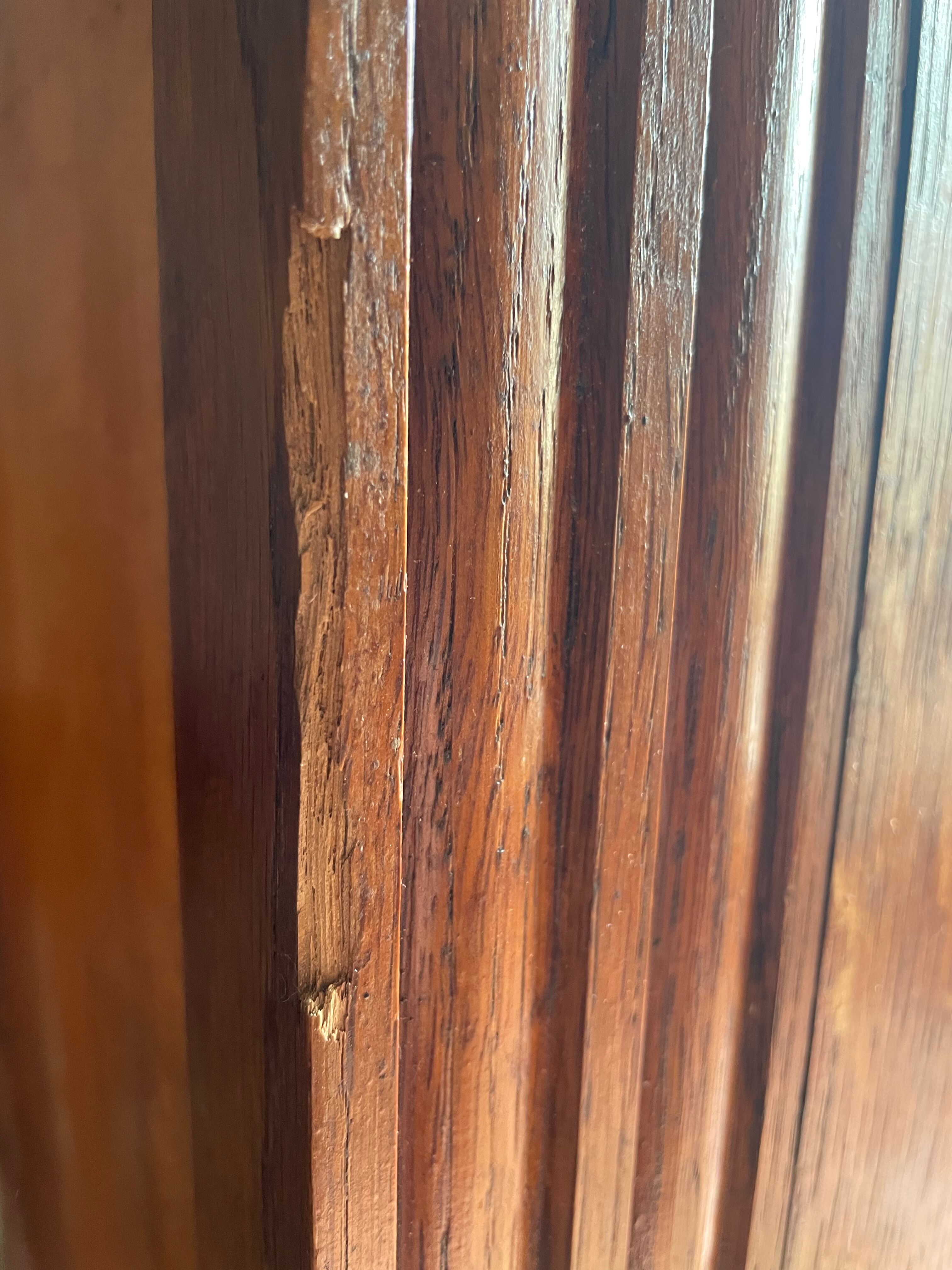 Armoire parisienne