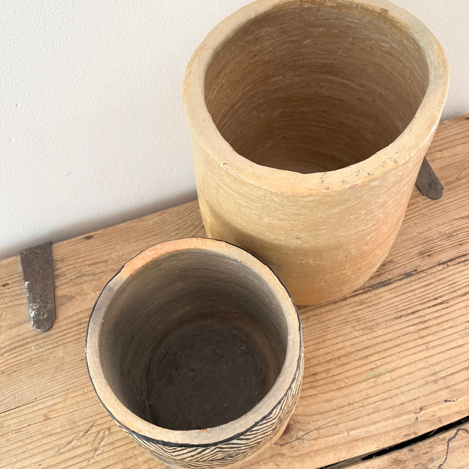 Sejnane terracotta vase