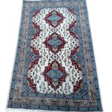Handmade Persian rug 190cm x 120cm