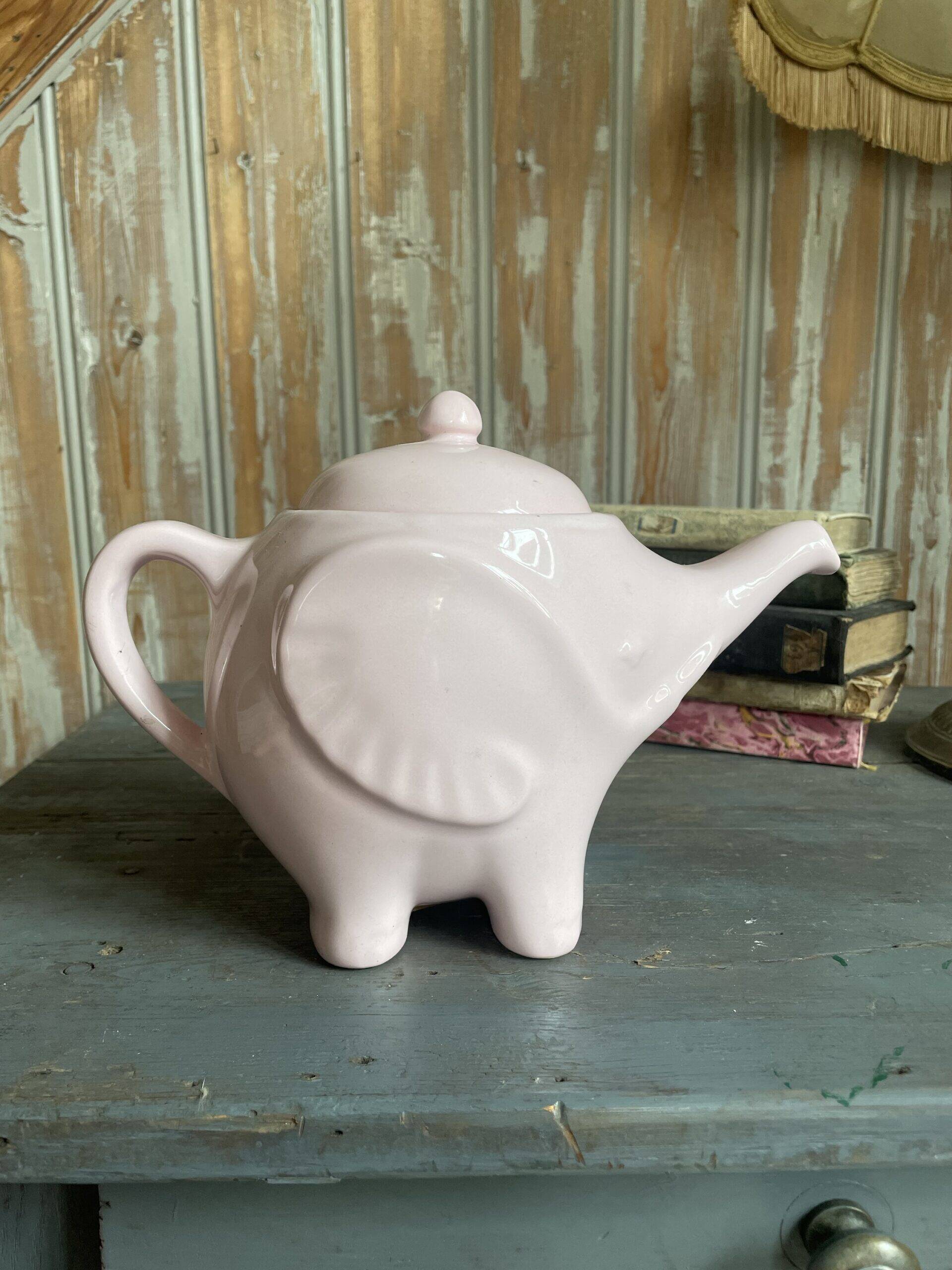 Pink teapot