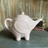 Pink teapot