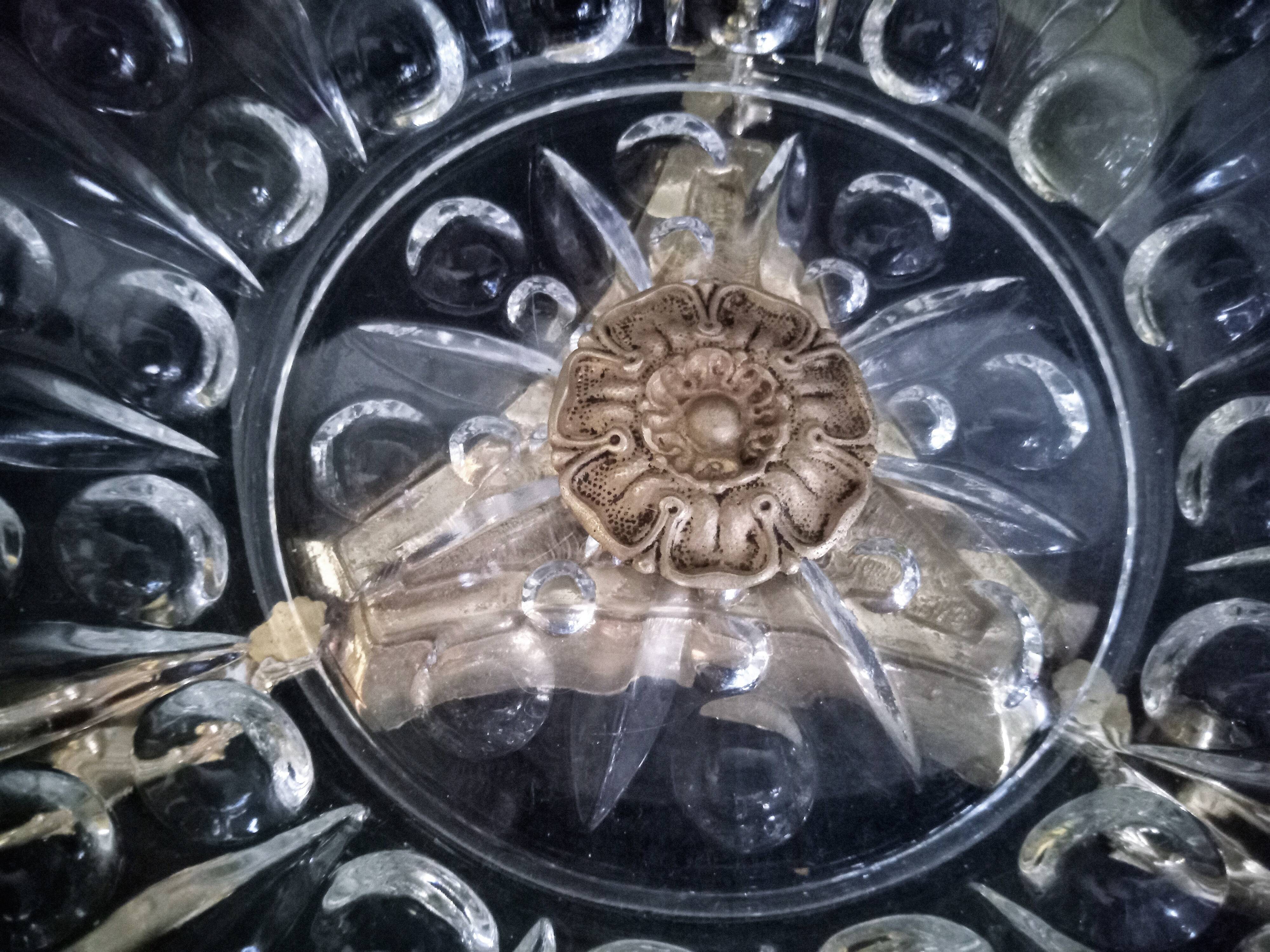 Glass centerpiece, bronze base in the shape of fish