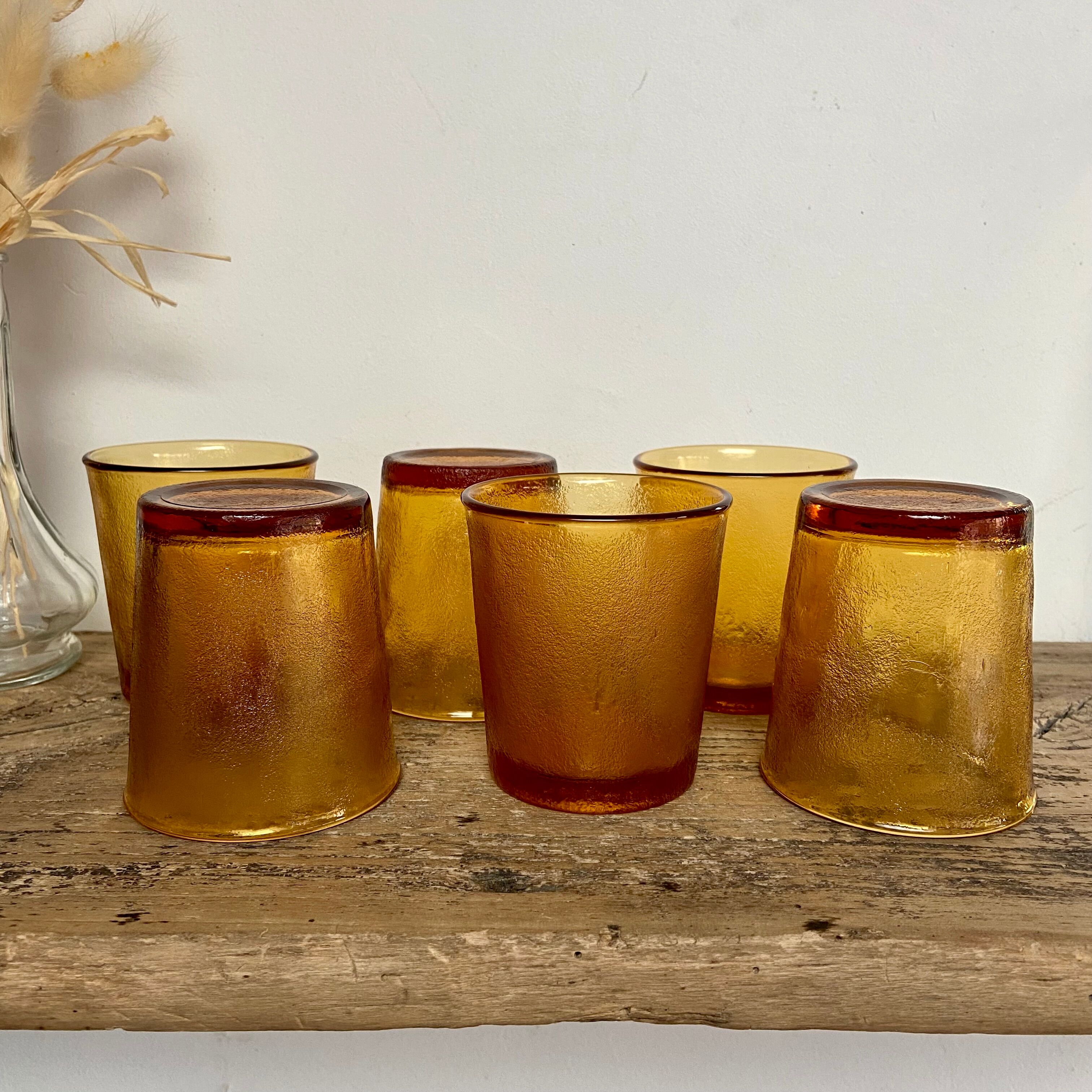 6 vintage Arcoroc Sierra textured amber glasses