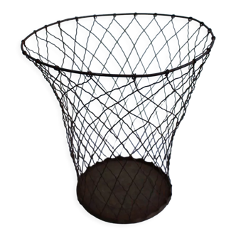 Metal wastepaper basket
