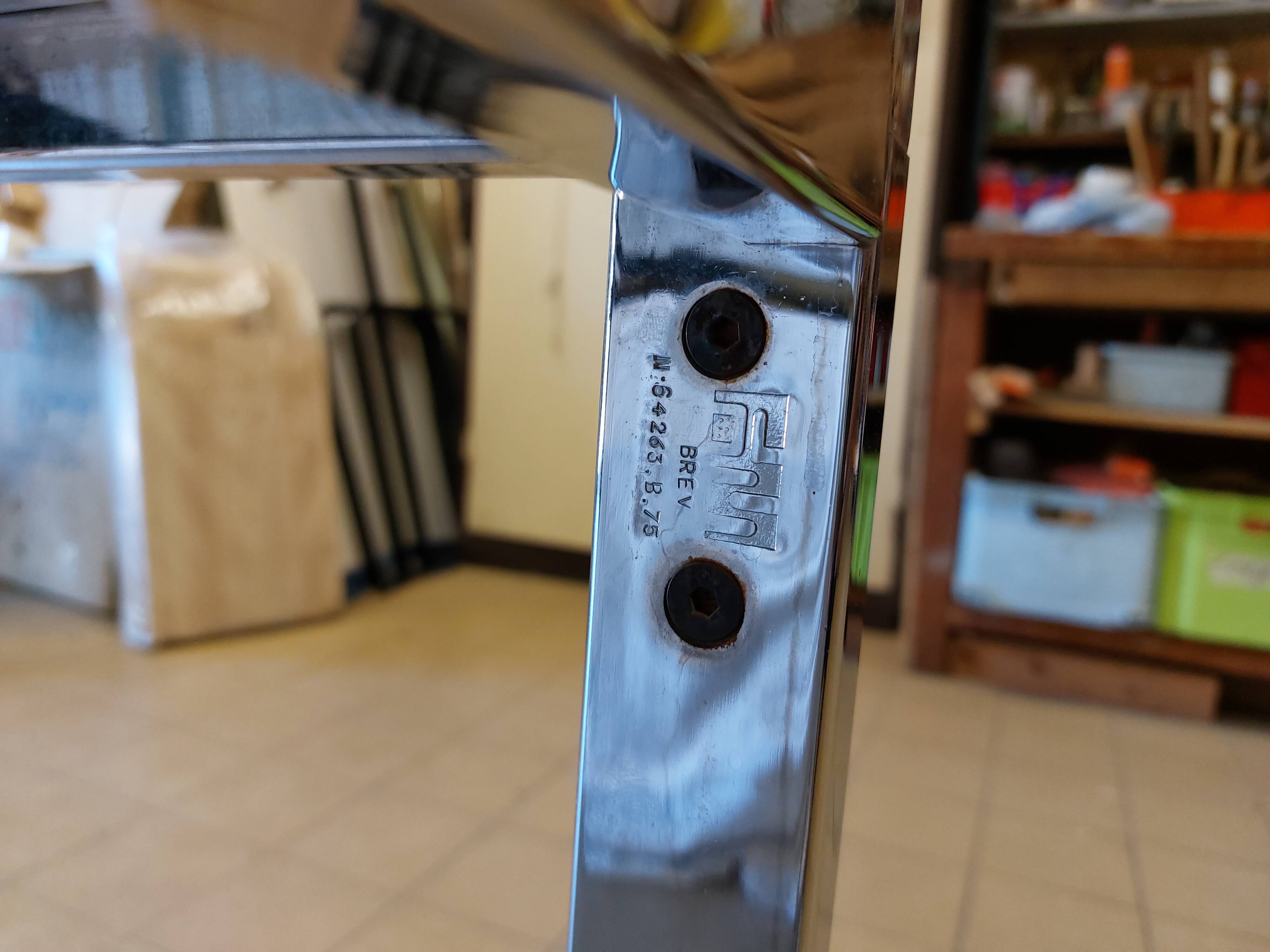 Table vintage extensible verre teinté et chrome Milo Baughman - Années 70