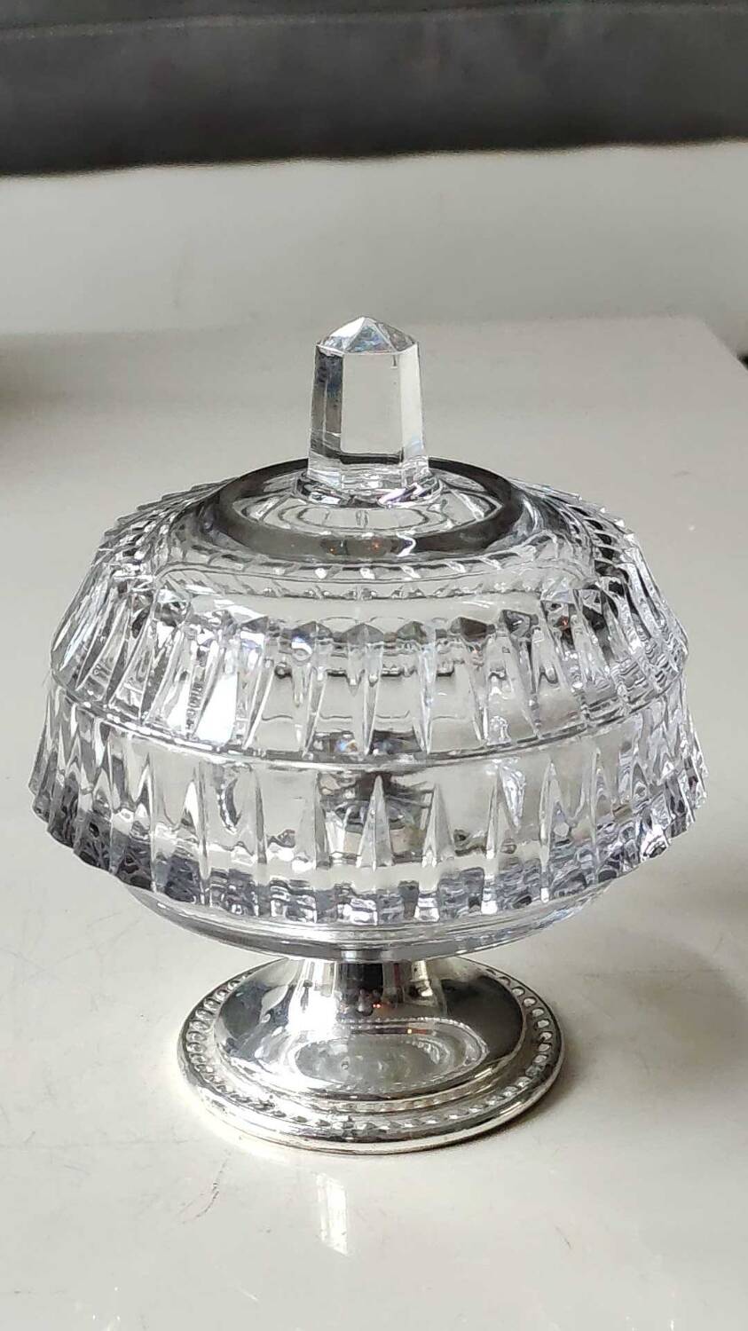 Antique cut crystal sugar bowl diamond point motifs on a metal base