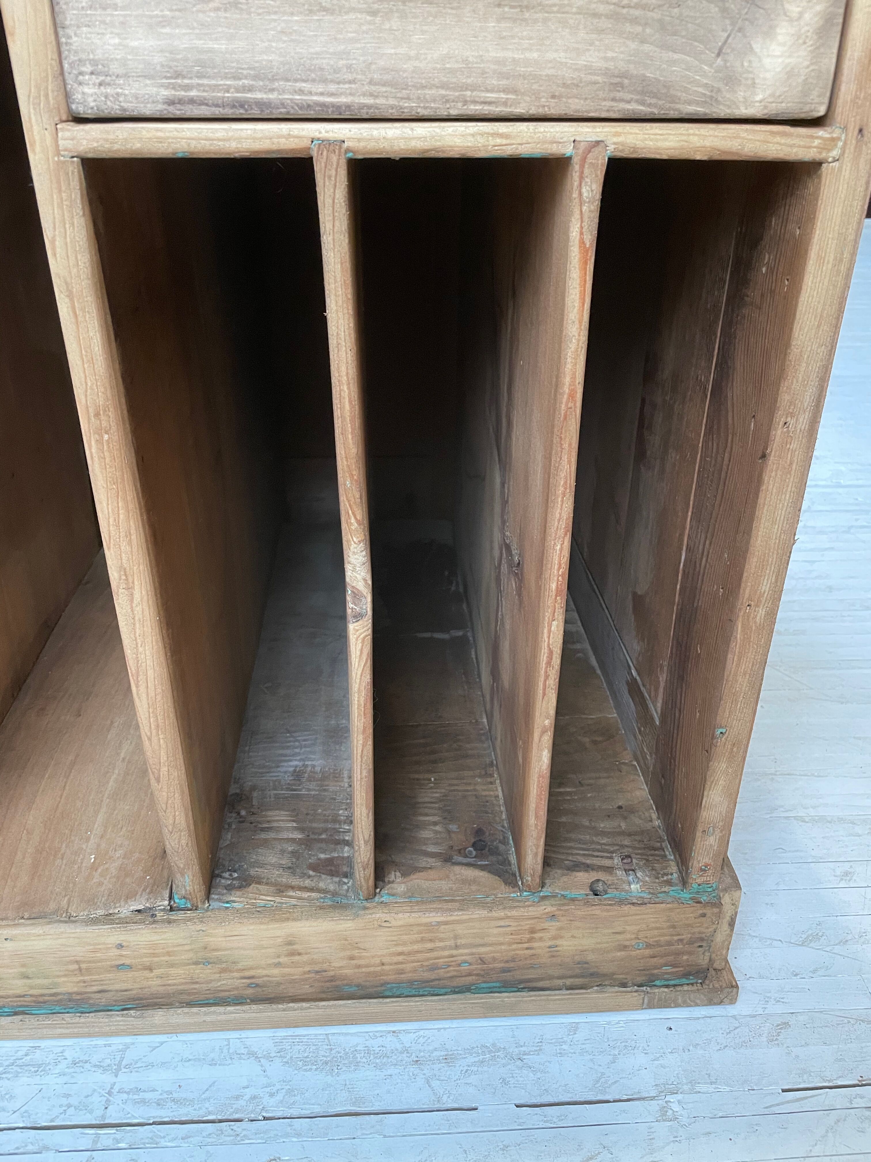 Old XXL drawer counter