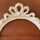 Large round carved wooden frame with ribbon knot decoration - Shabby chic