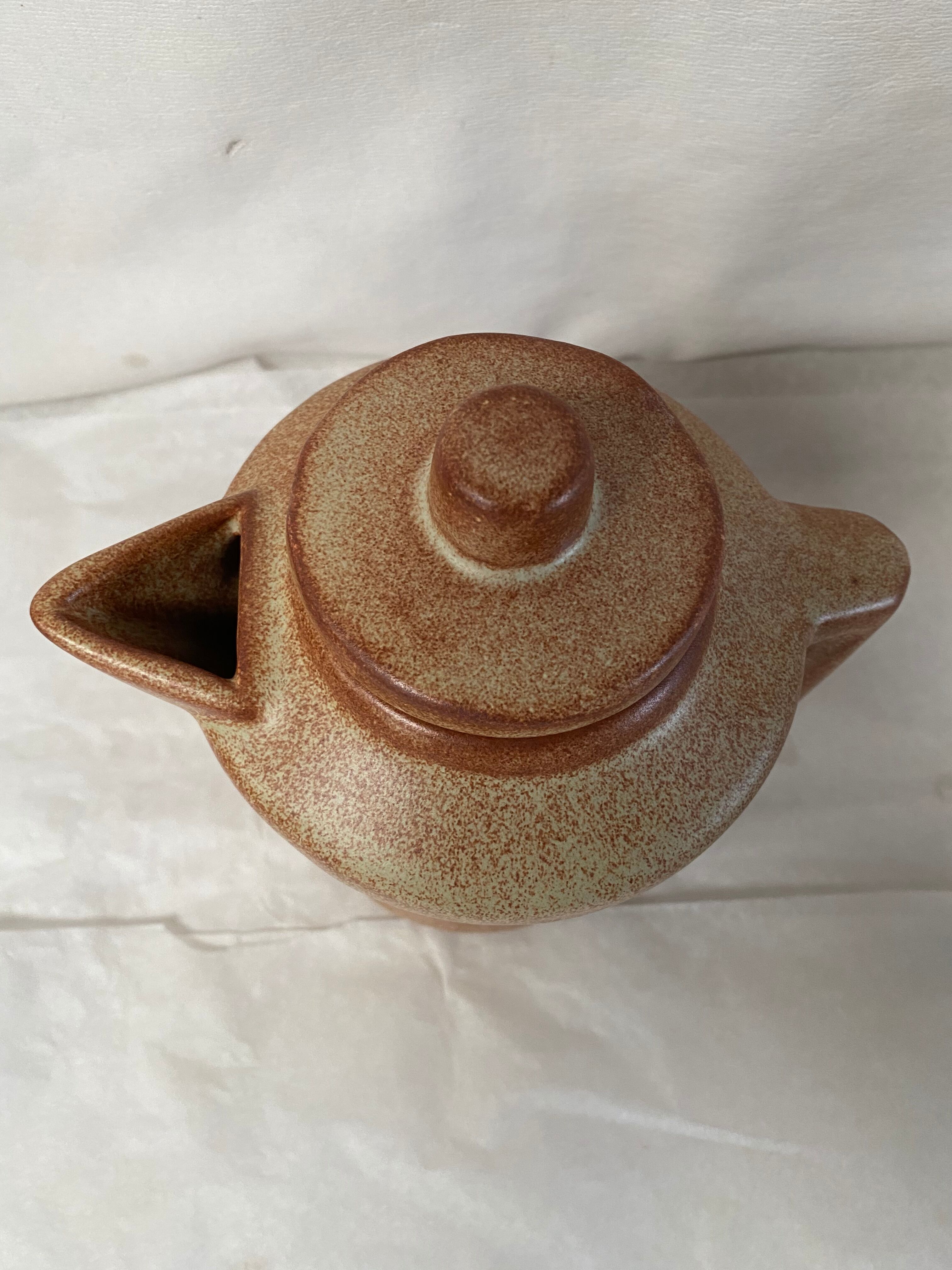 Théière en grès vintage