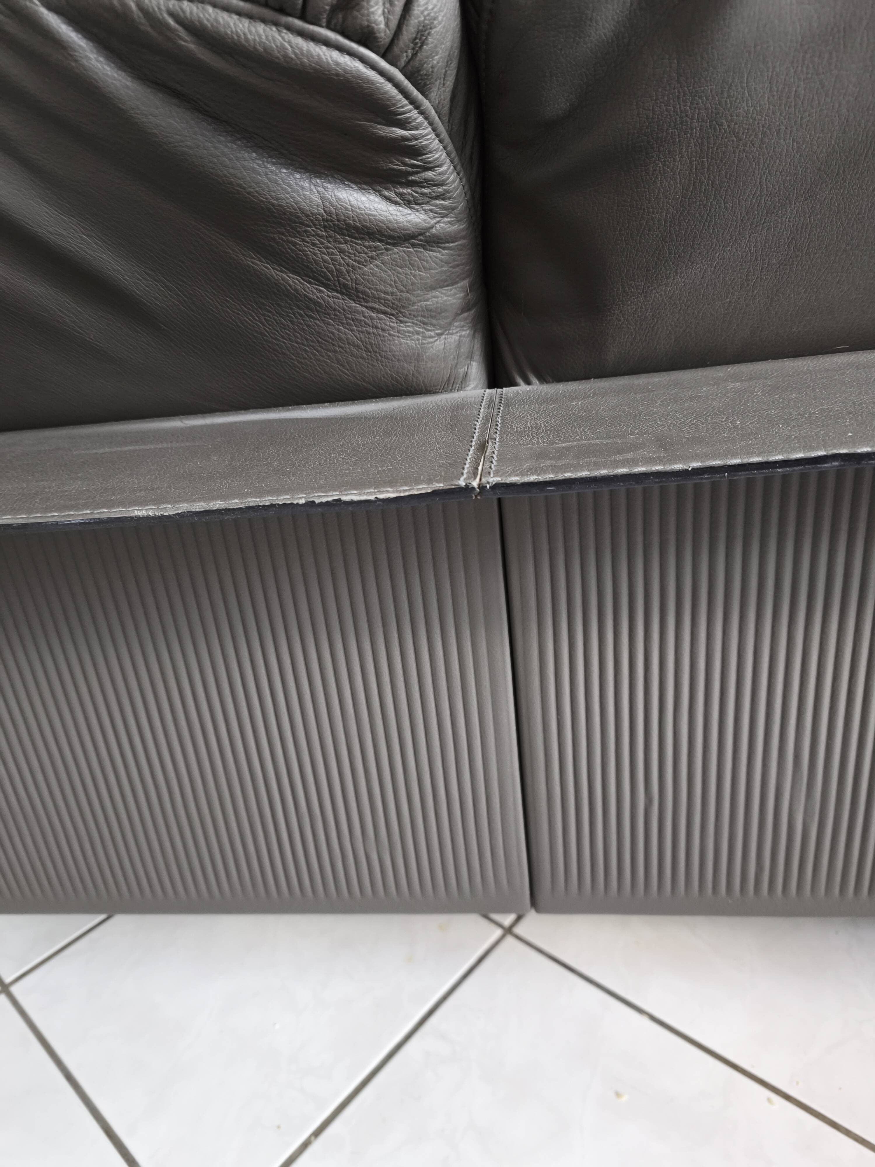 Leather sofa Pierluigi Cerri model Pausa, Poltronafrau