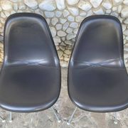 4 DSX chairs, fiberglass, Charles & Ray Eames for Herman Miller 1980