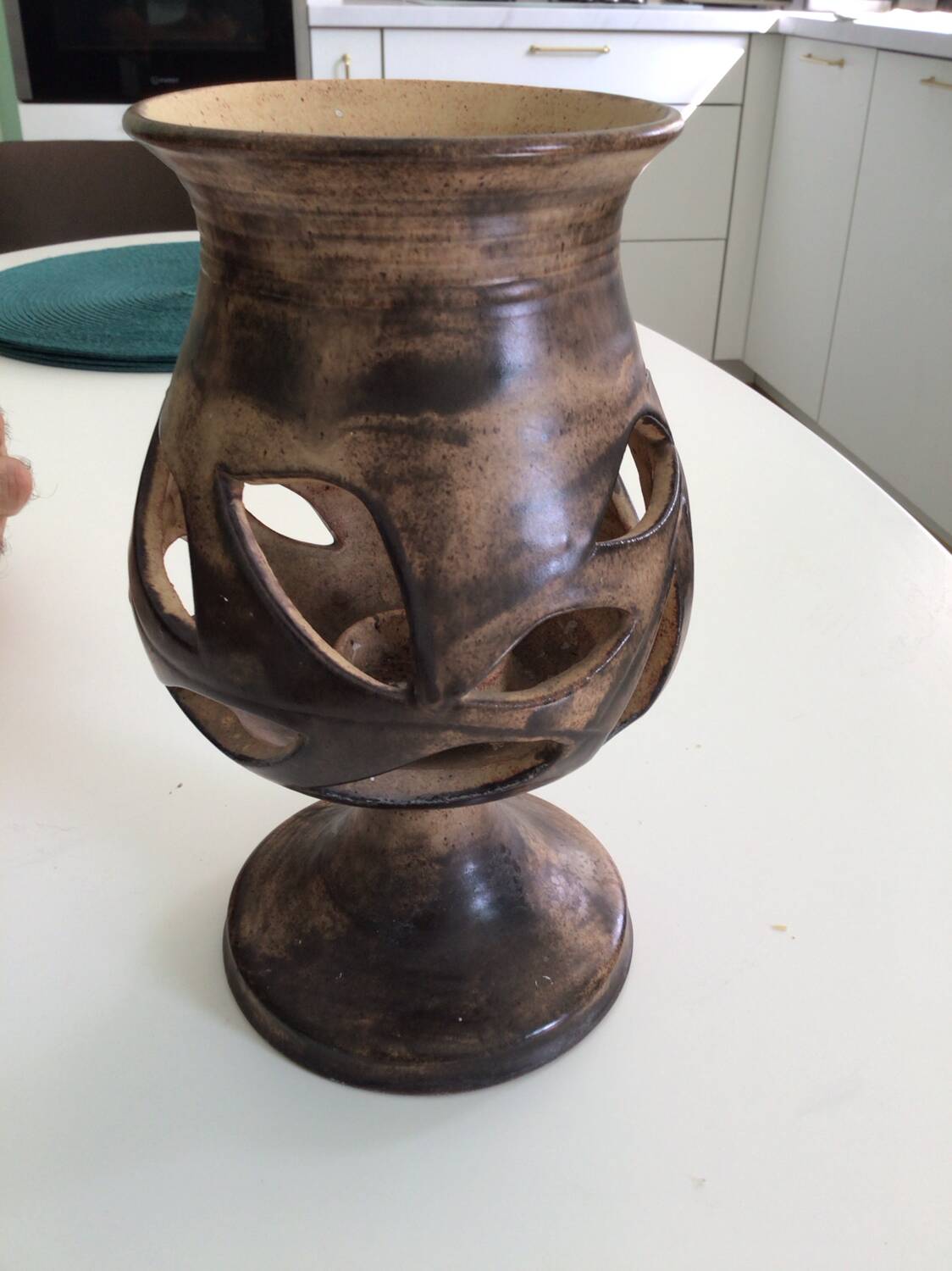 Ceramic candle holder