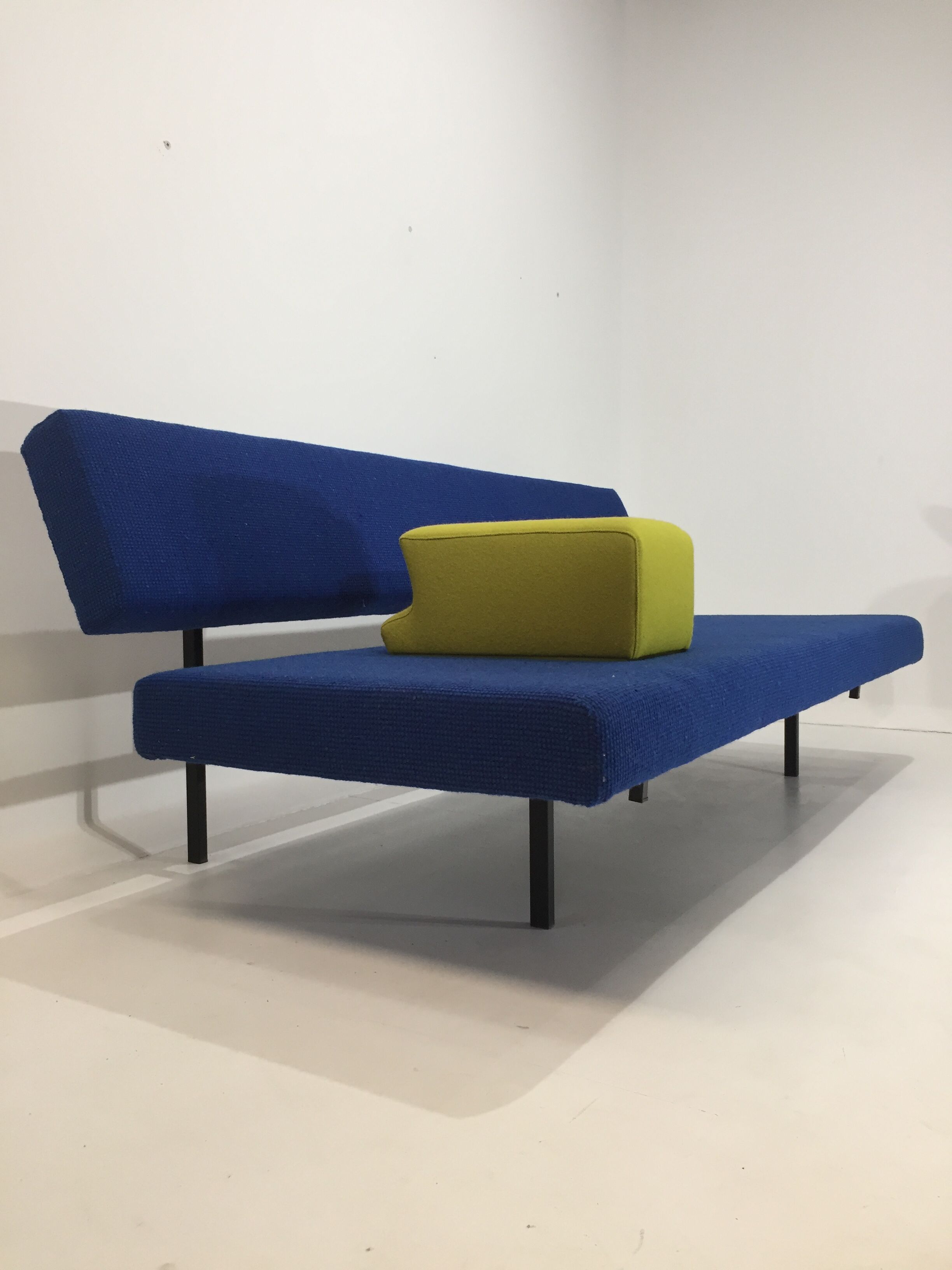 Martin Visser's resting bed sofa, Spectrum 1960 edition
